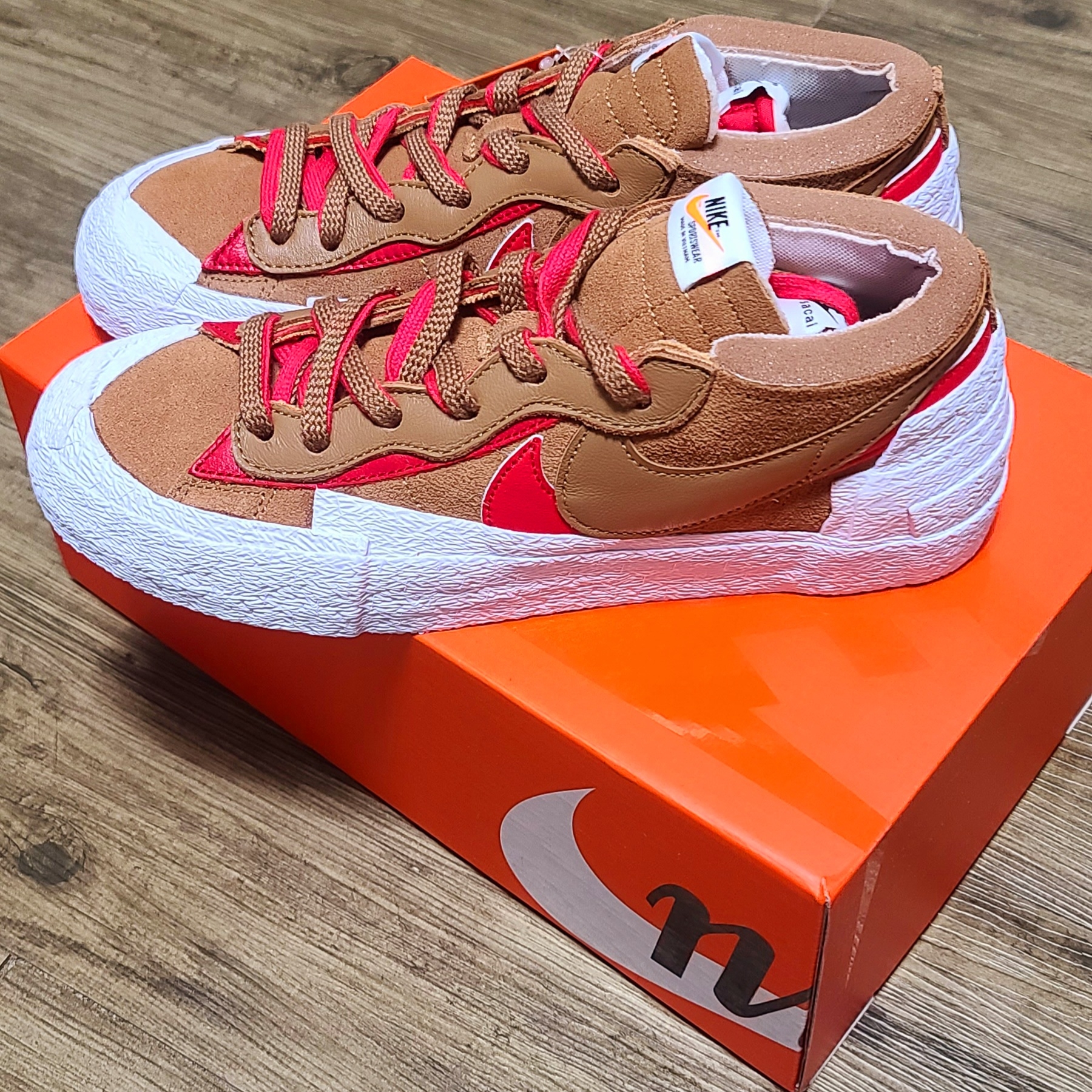 Nike x Sacai Blazer Low British Tan 착용 스타일