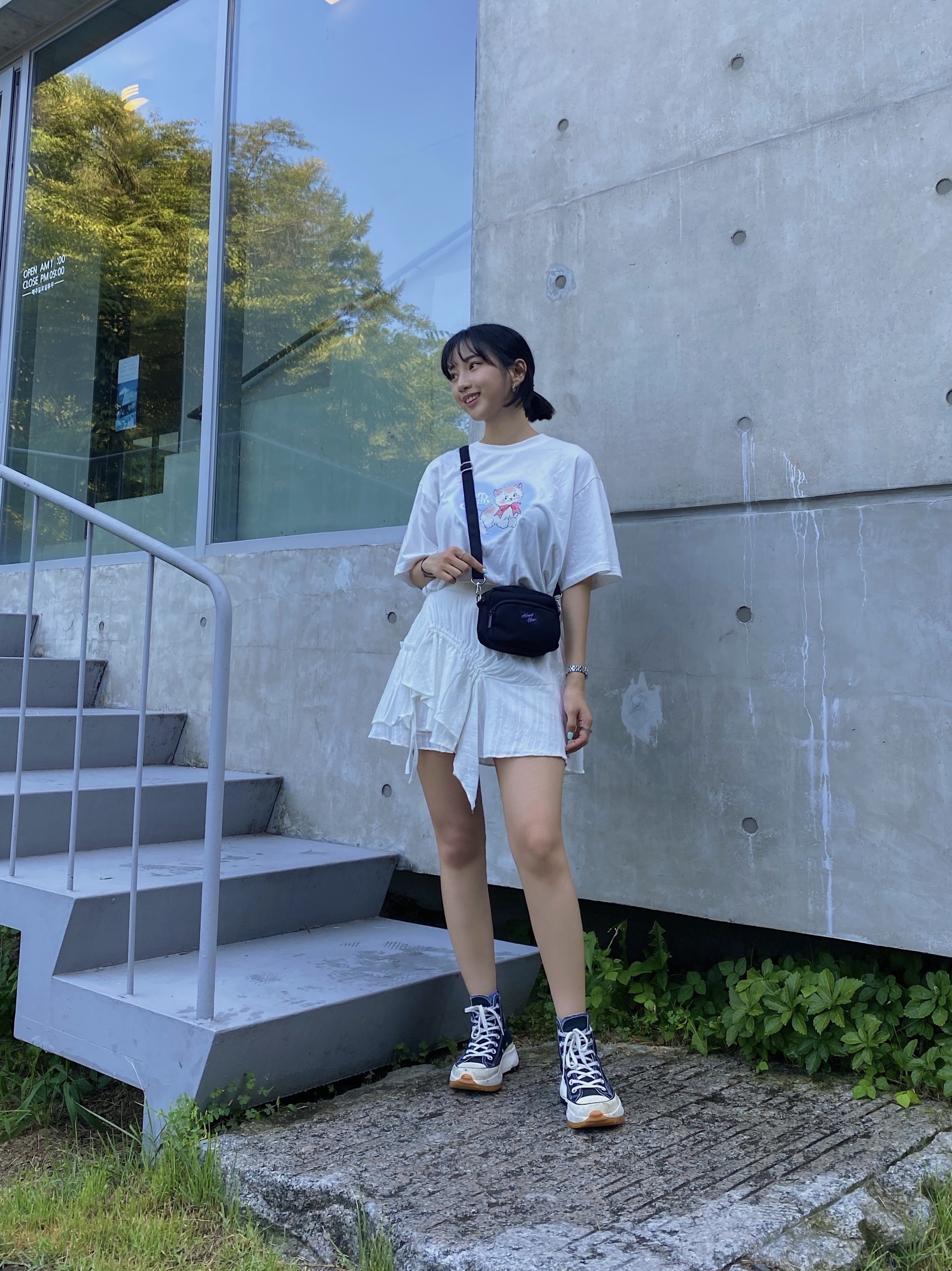 Converse x JW Anderson Run Star Hike Hi Black 착용 스타일 - 4
