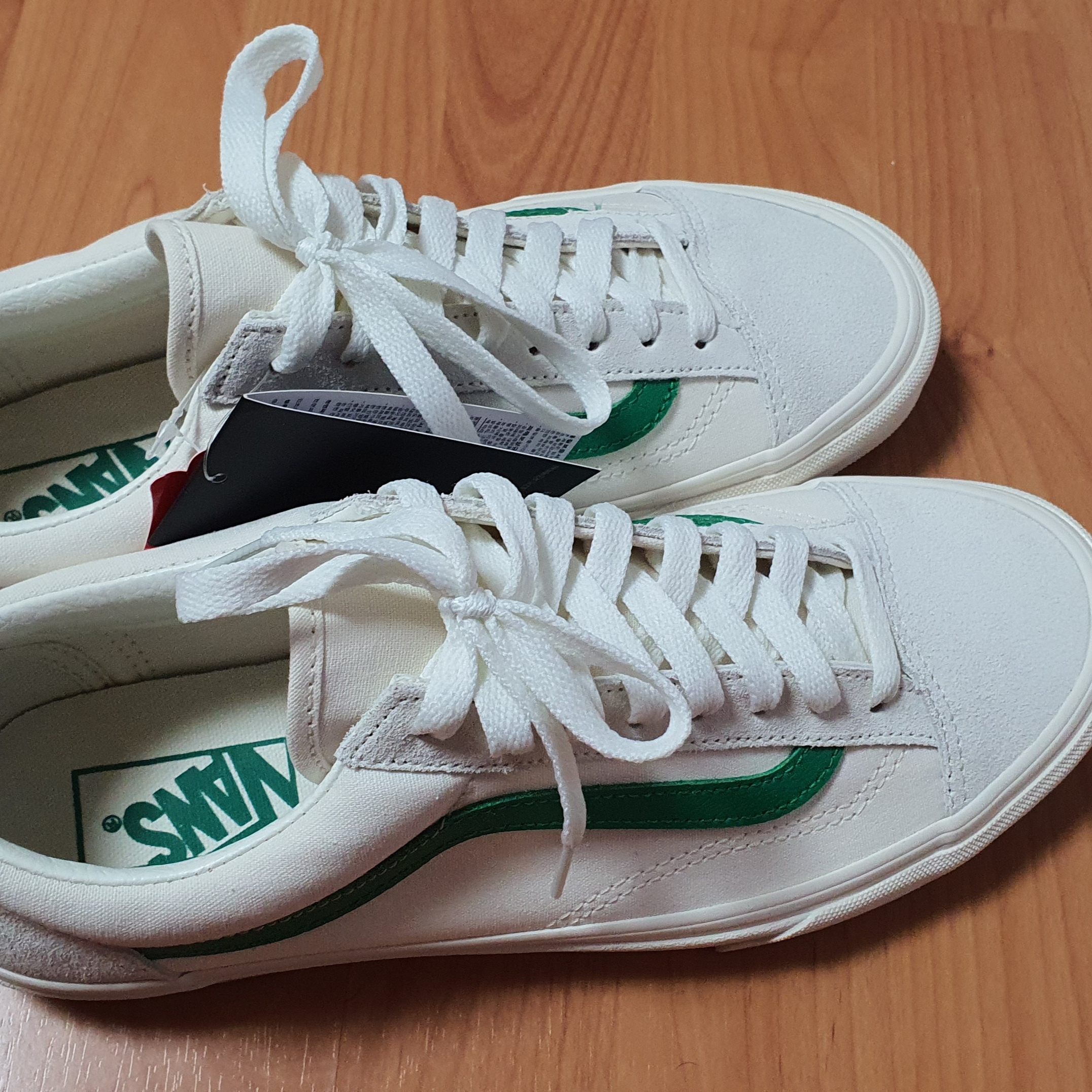 Vans Style 36 Marshmallow Jolly Green 착용 스타일