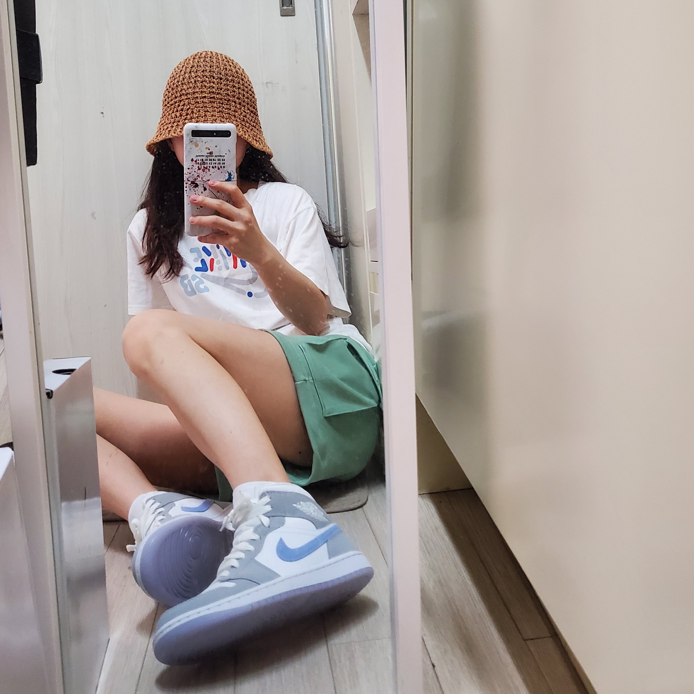 (W) Jordan 1 Mid Wolf Grey 착용 스타일