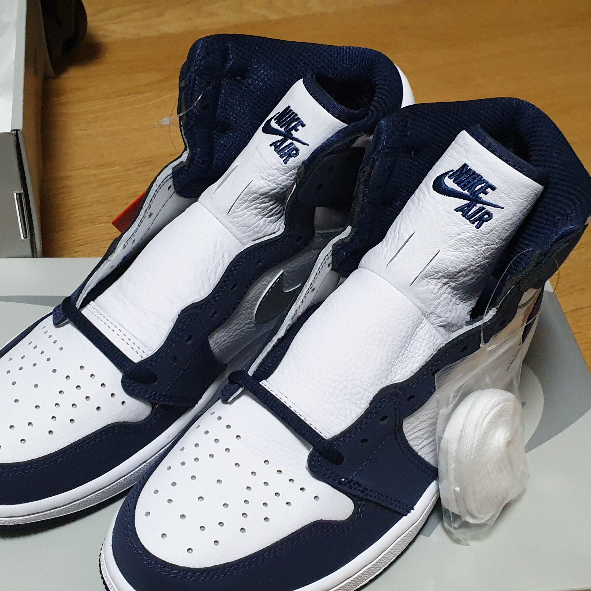Jordan 1 Retro High OG CO.JP Midnight Navy 착용 스타일 - 1
