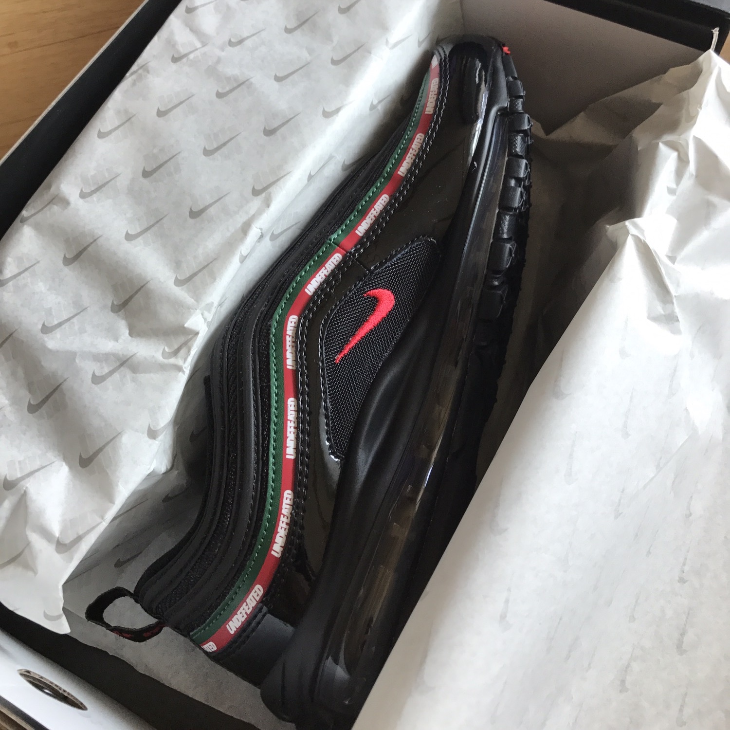 Nike x Undefeated Air Max 97 Black 착용 스타일 - 2