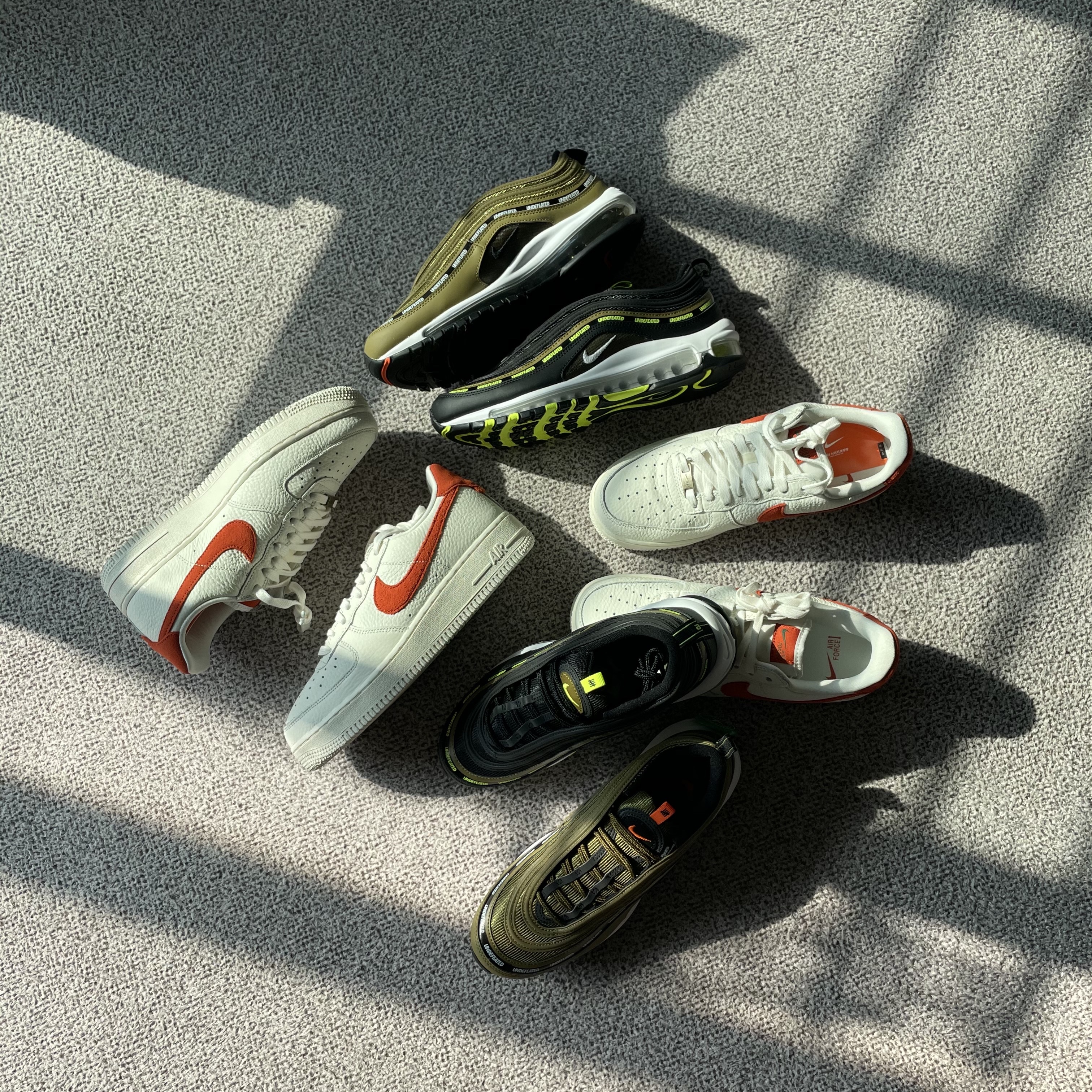 Nike Air Force 1 '07 Craft Mantra Orange, Nike x Undefeated Air Max 97 Militia Green 착용 스타일