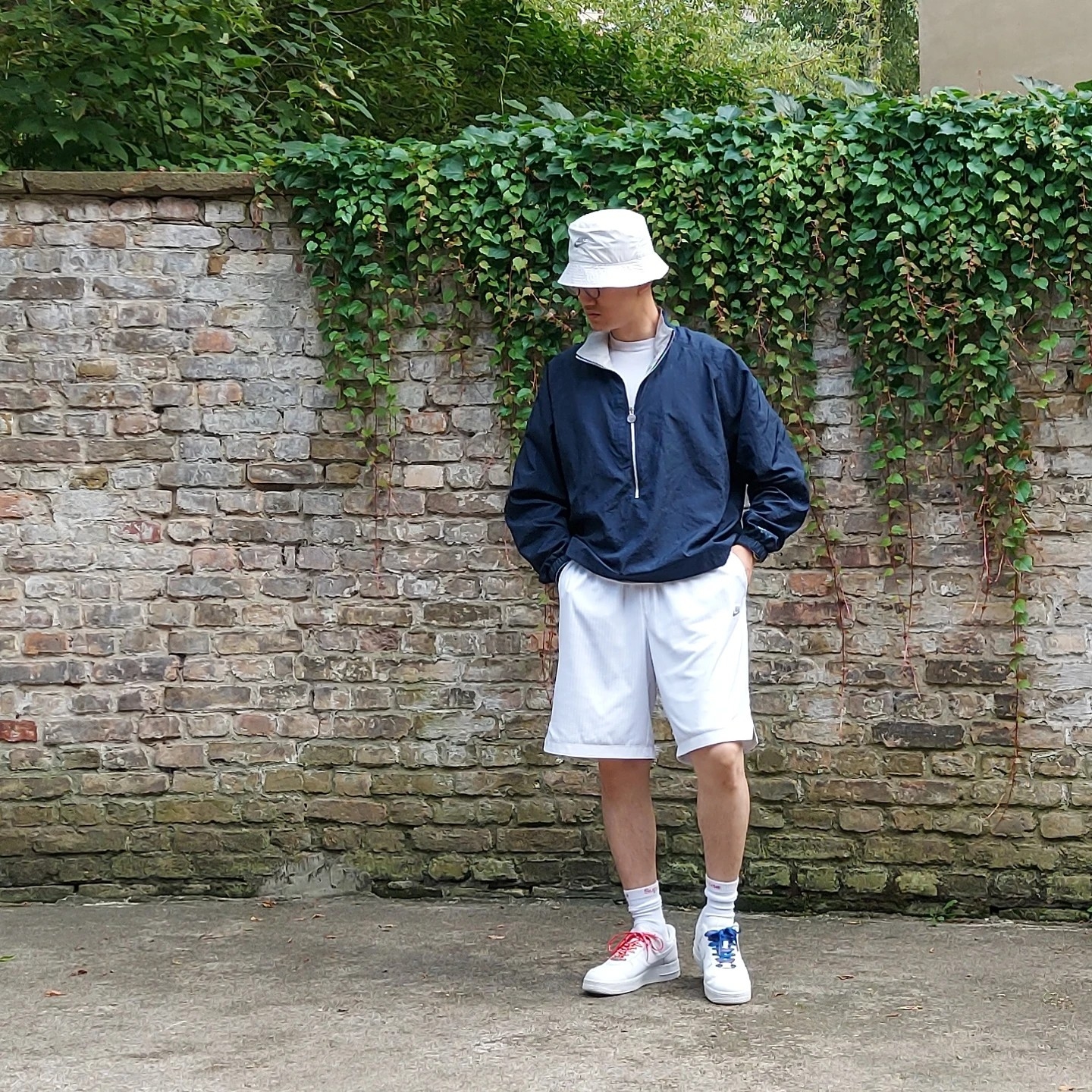 Nike x Kim Jones Reversible Wind Breaker Navy - US/EU, Nike x Kim Jones Mesh Shorts White - US/EU 착용 스타일 - 1