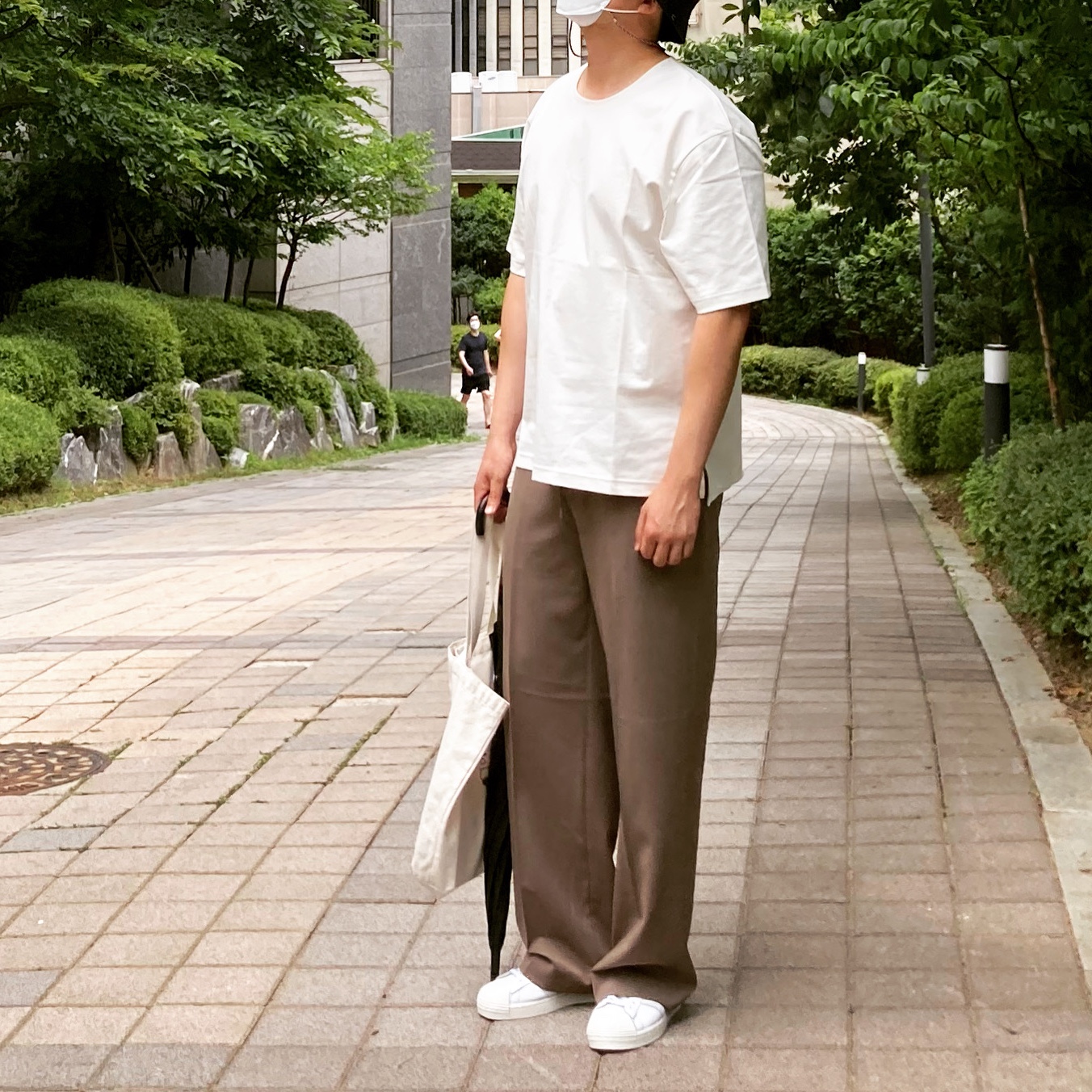 Adidas x Human Made Superstar White 착용 스타일