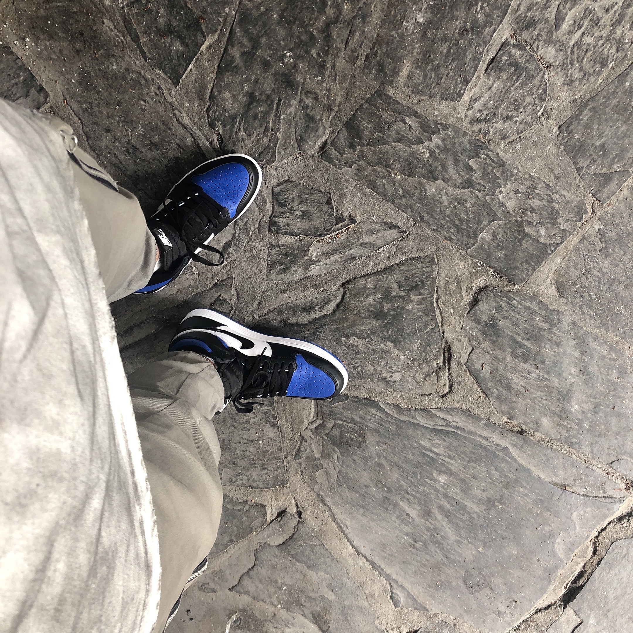 Jordan 1 Retro High OG Royal Toe 착용 스타일