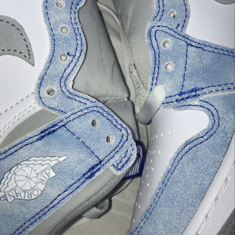 (GS) Jordan 1 Retro High OG Hyper Royal 착용 스타일 - 1
