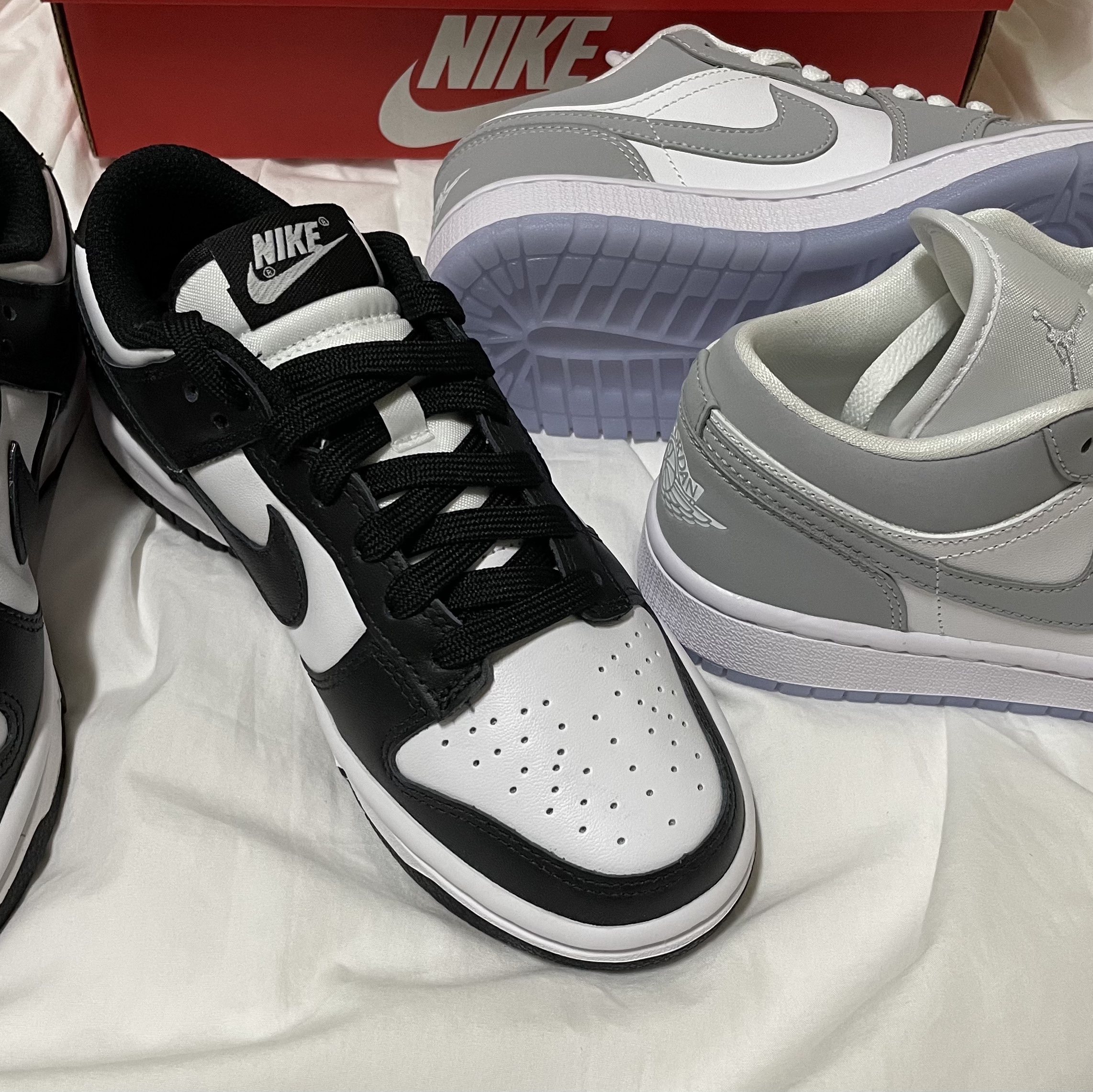(W) Jordan 1 Low White Wolf Grey, (W) Nike Dunk Low Black 착용 스타일 - 2
