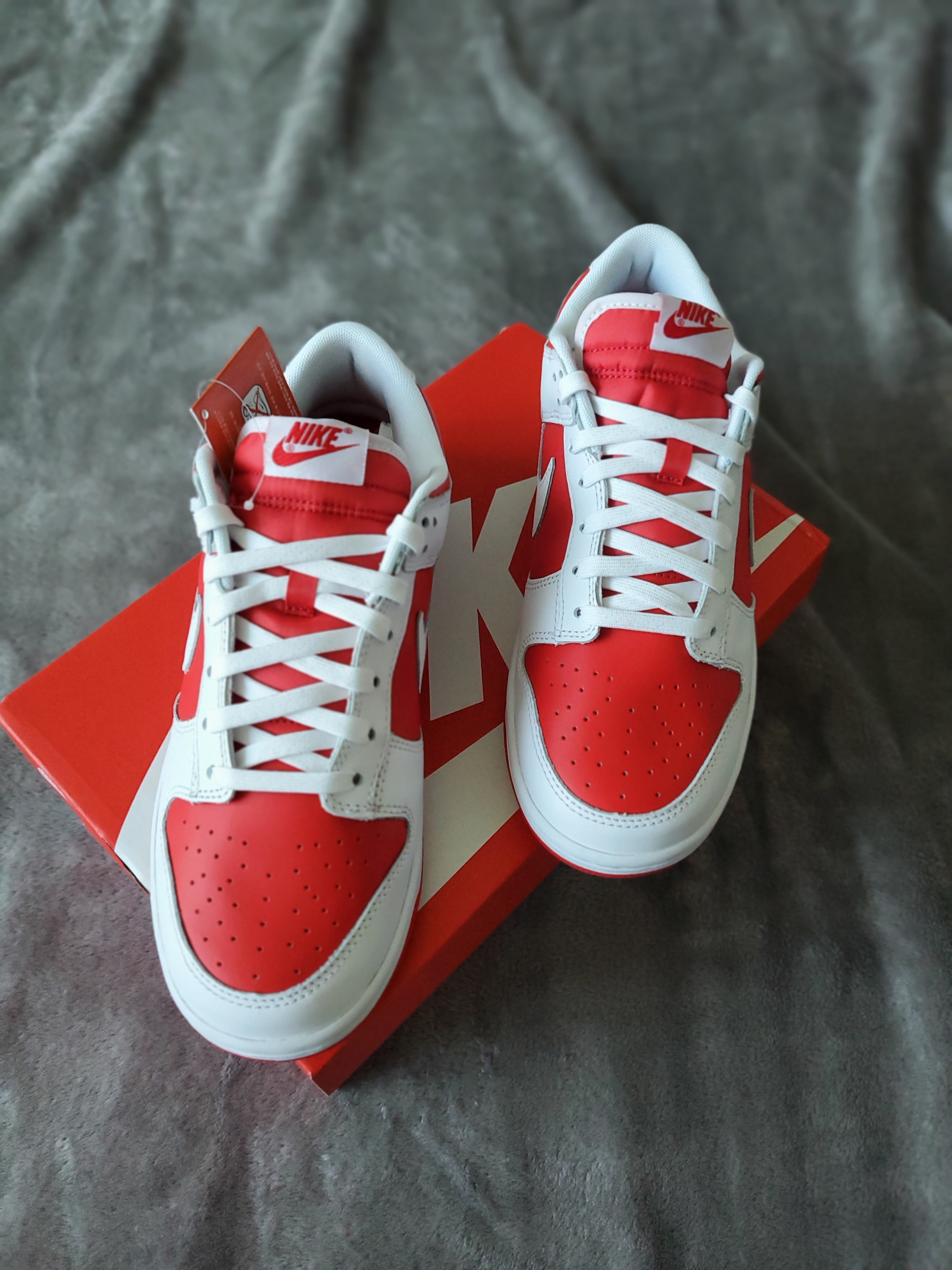 Nike Dunk Low Retro Championship Red 착용 스타일 - 1