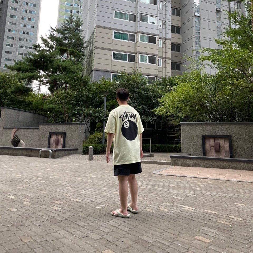 New Balance x Taw&Toe Flip Flop Light Green, Stussy 8 Ball T-Shirt Pale Yellow - 21SS 착용 스타일 - 2