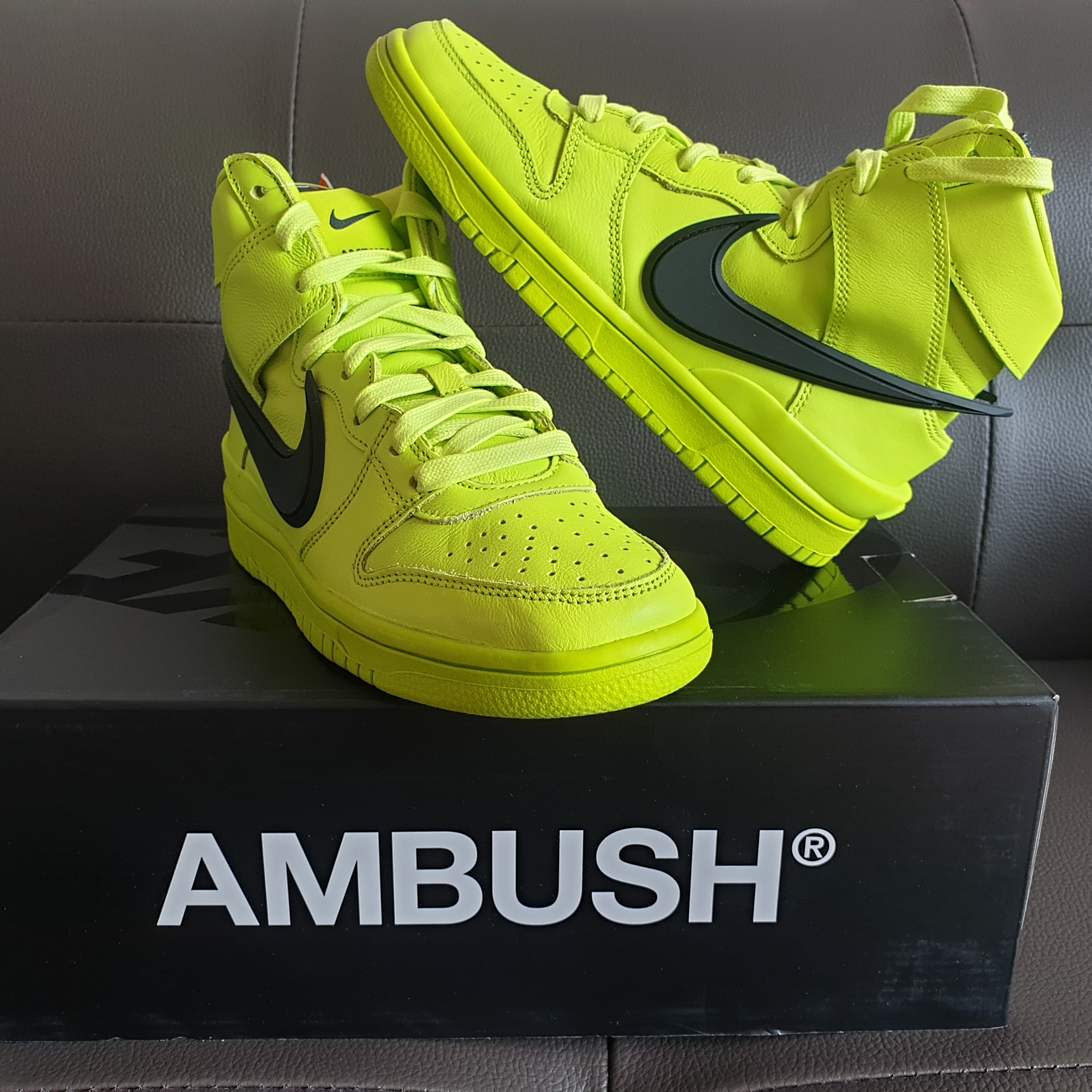 Nike x Ambush Dunk High Flash Lime 착용 스타일 - 4