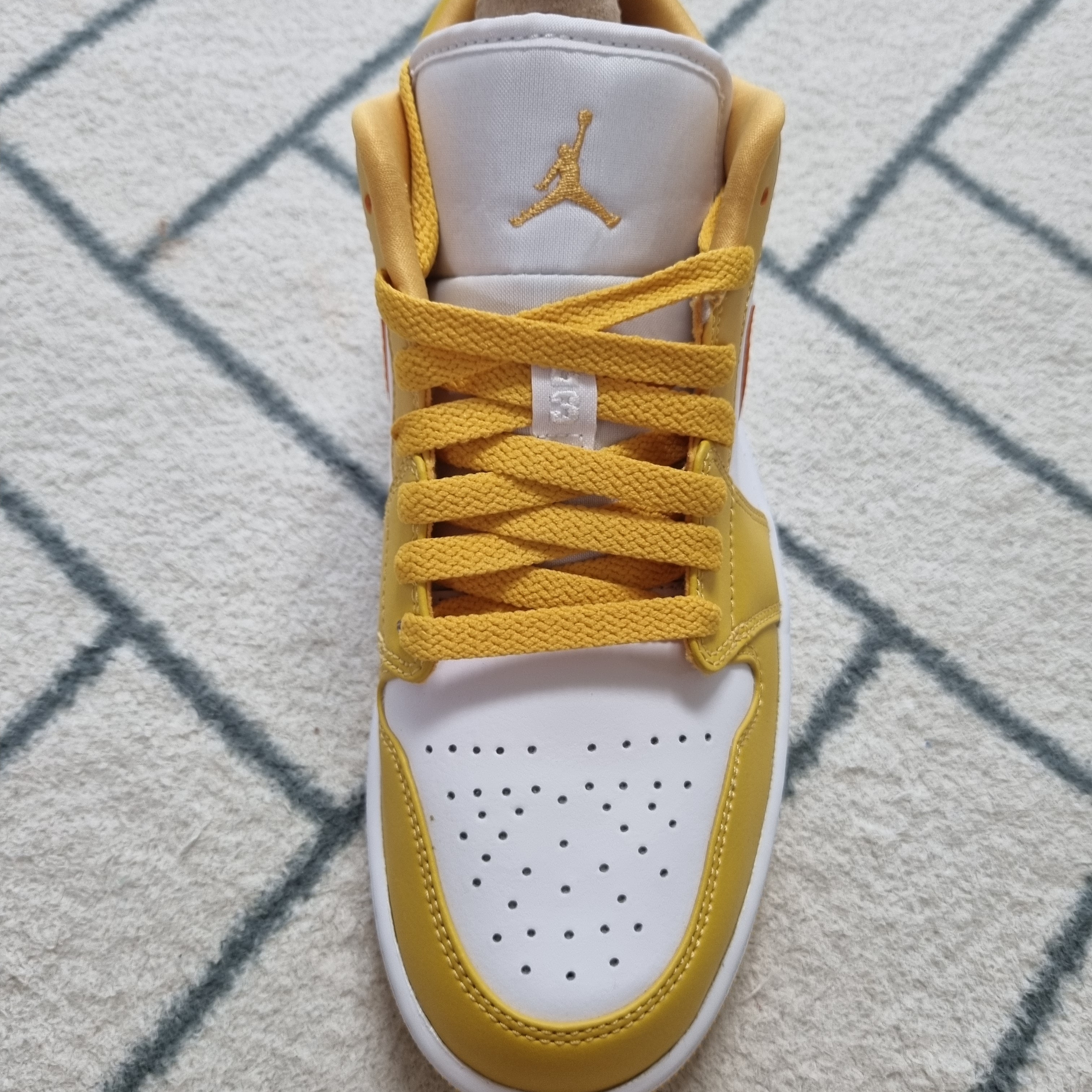 Jordan 1 Low Pollen 착용 스타일 - 1