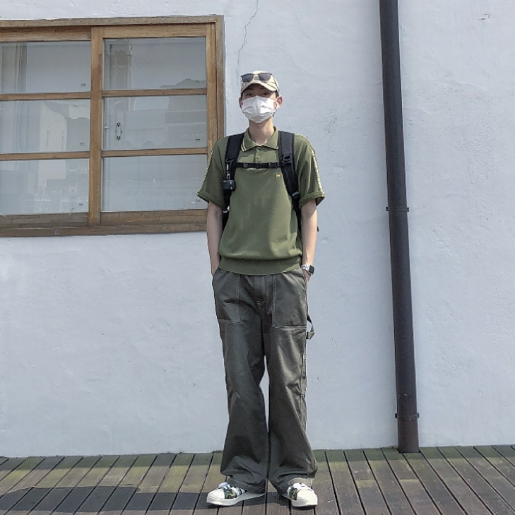 Adidas x BAPE Superstar 80s Green Camo 착용 스타일