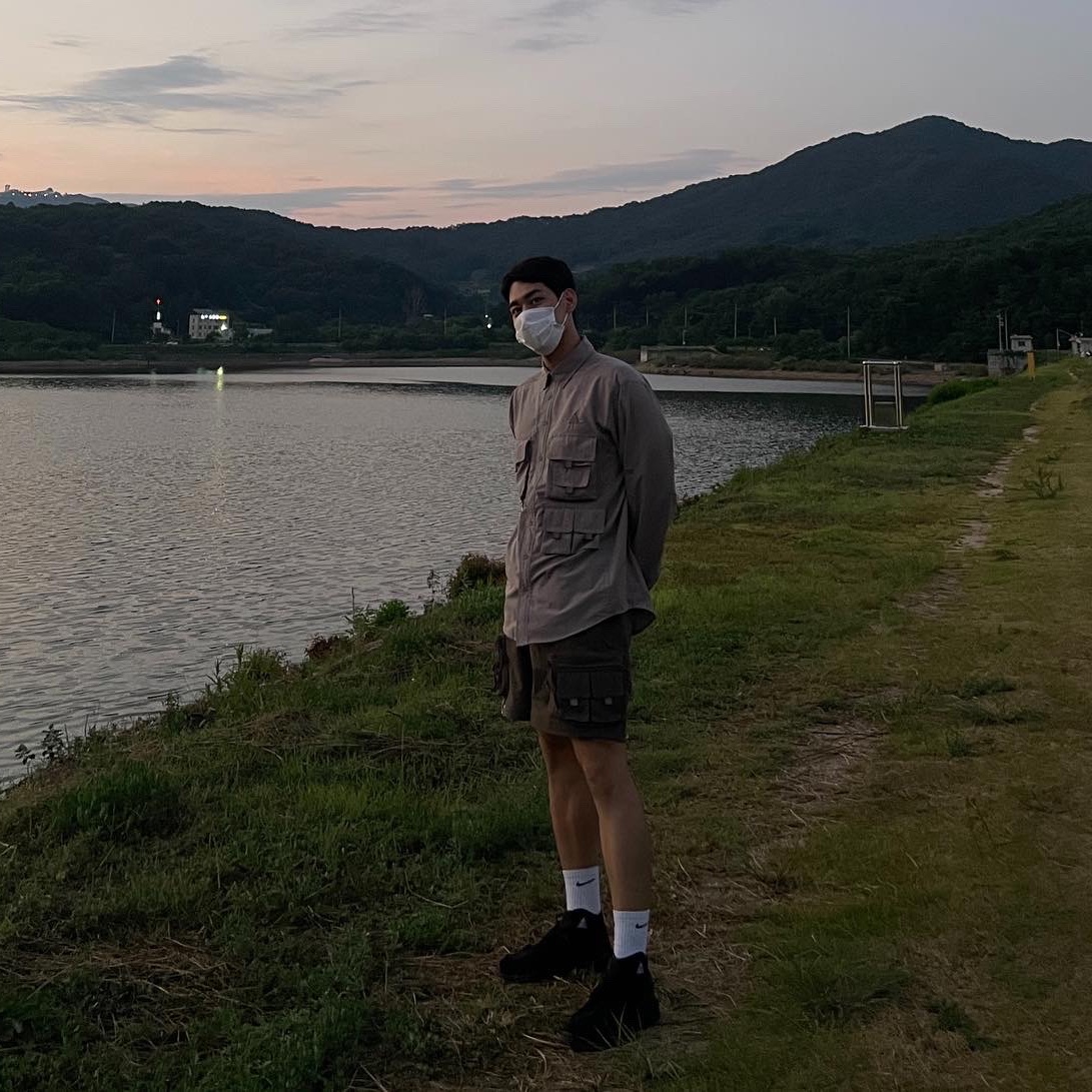 Nike x Comme des Garcons Homme Plus Air Mowabb Black, Nike ACG Cargo Shorts Ironstone - Asia 착용 스타일