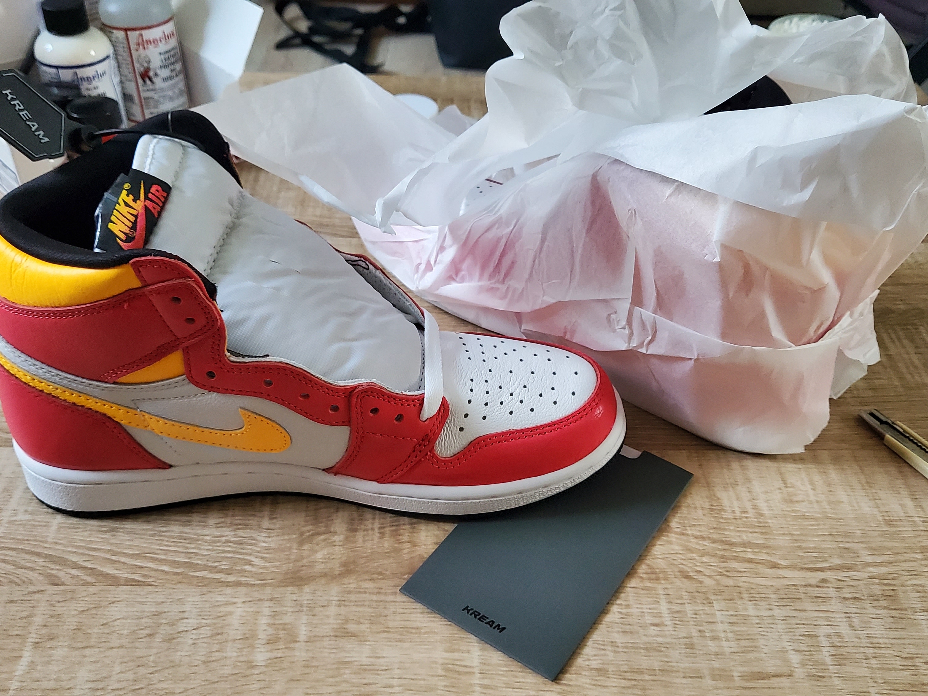 Jordan 1 Retro High OG Light Fusion Red, Jordan 1 Retro High OG Chicago 2015 착용 스타일 - 4
