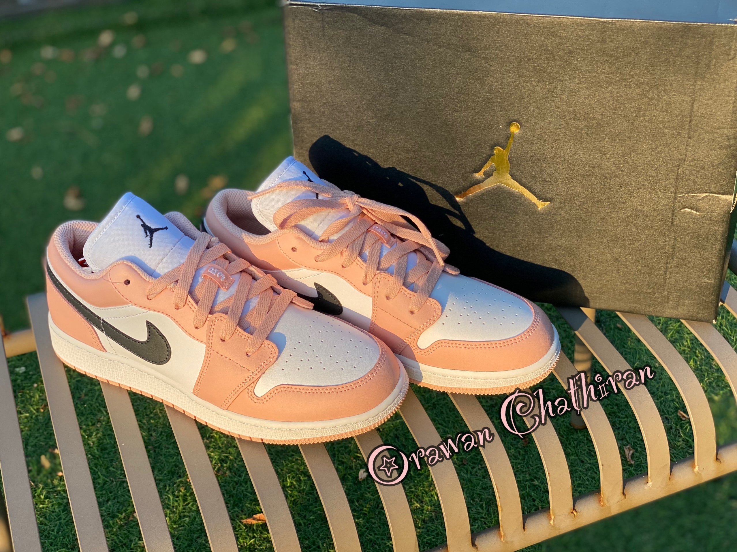 (GS) Jordan 1 Low Light Arctic Pink 착용 스타일 - 1