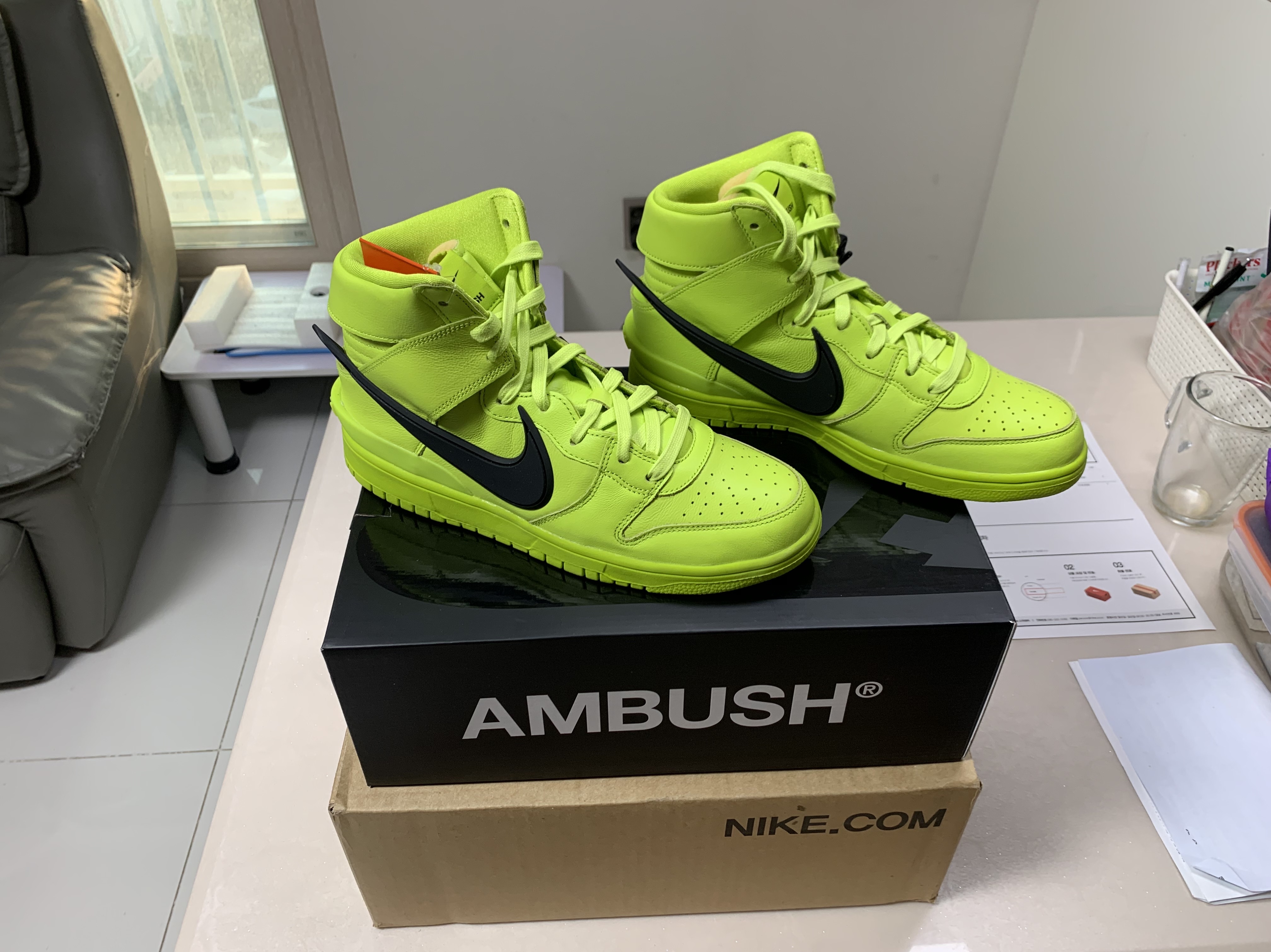 Nike x Ambush Dunk High Flash Lime 착용 스타일 - 3