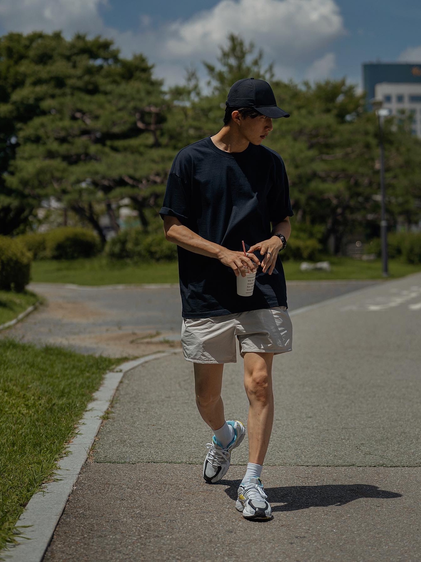 Reebok x Vetements Spike Runner 200 White Yellow 착용 스타일 - 1