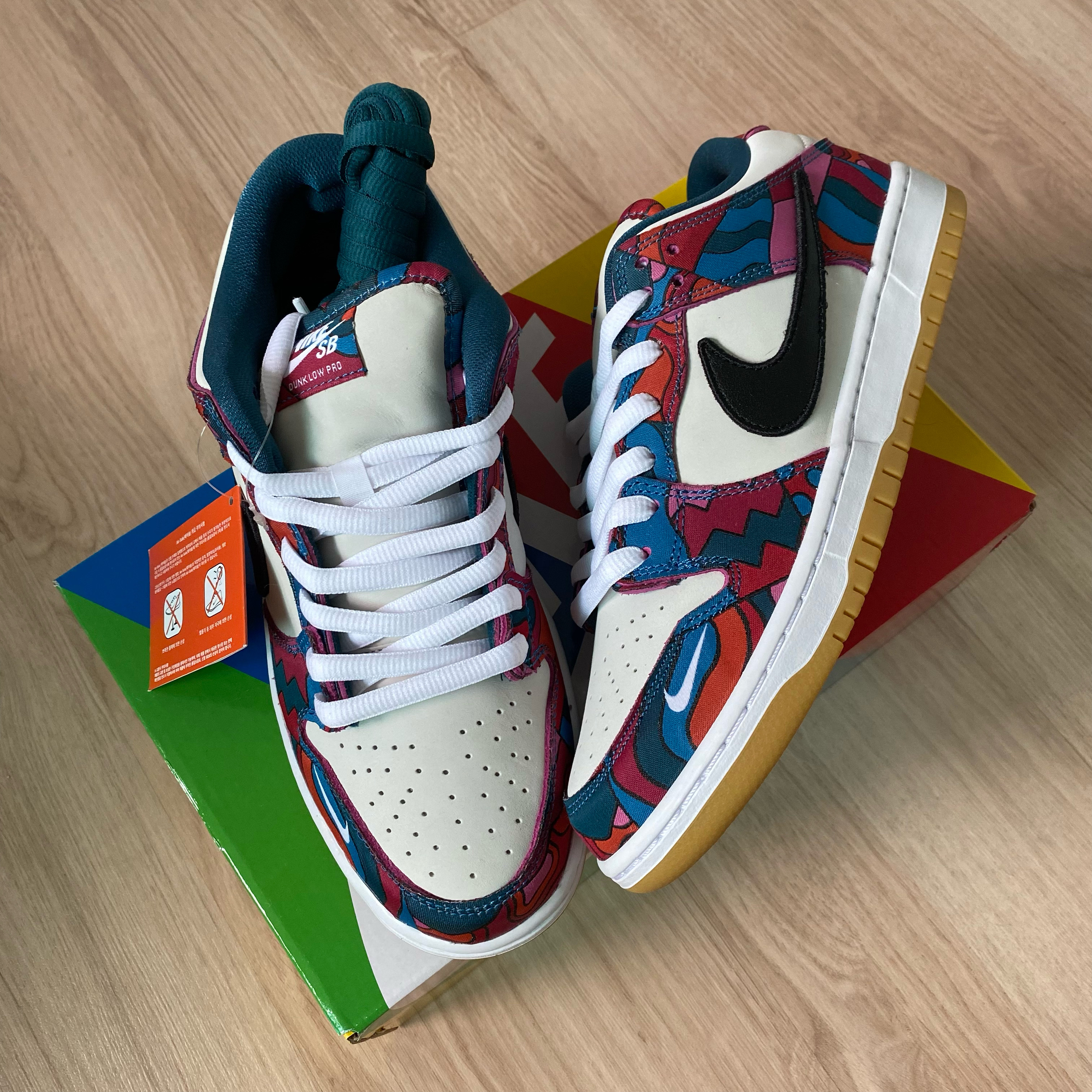 Nike x Parra SB Dunk Low Pro Abstract Art 착용 스타일
