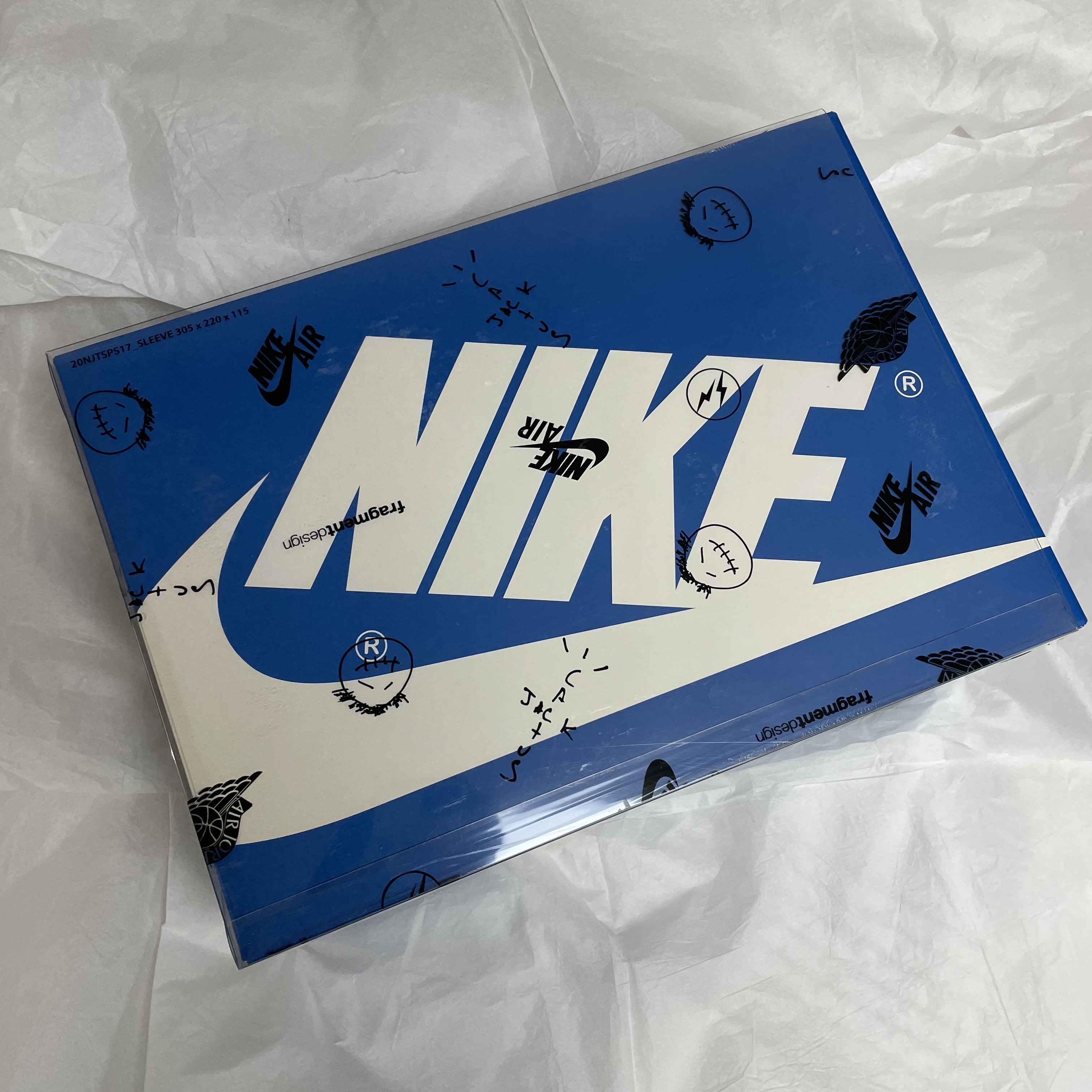 Jordan 1 x Travis Scott x Fragment Retro High OG SP Military Blue, Jordan 1 Retro High OG Black Mocha 착용 스타일 - 2