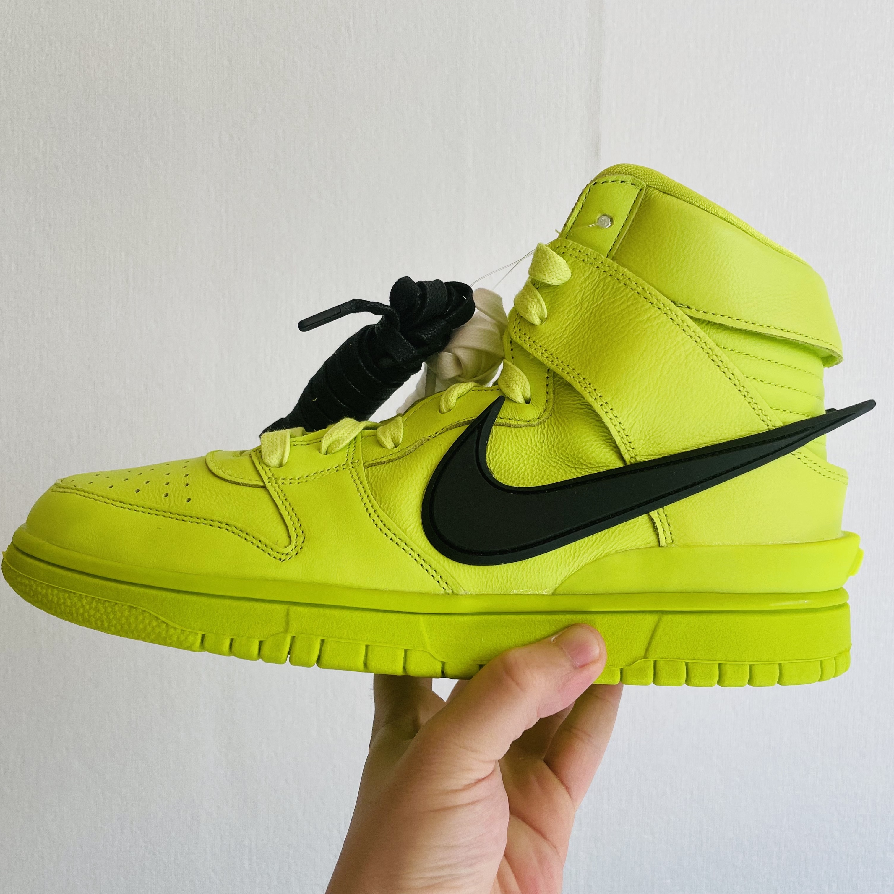Nike x Ambush Dunk High Flash Lime 착용 스타일