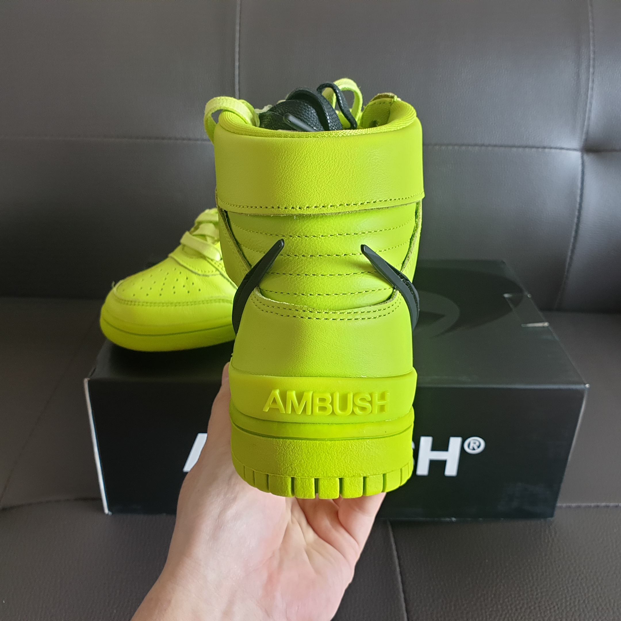 Nike x Ambush Dunk High Flash Lime 착용 스타일 - 3