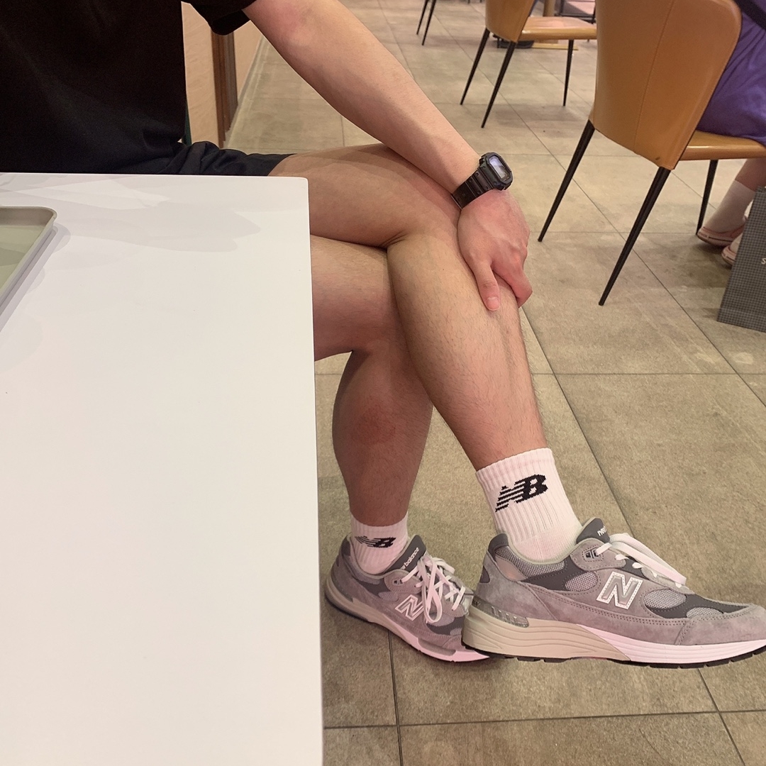New Balance 992 Made in USA Grey - D Standard 착용 스타일