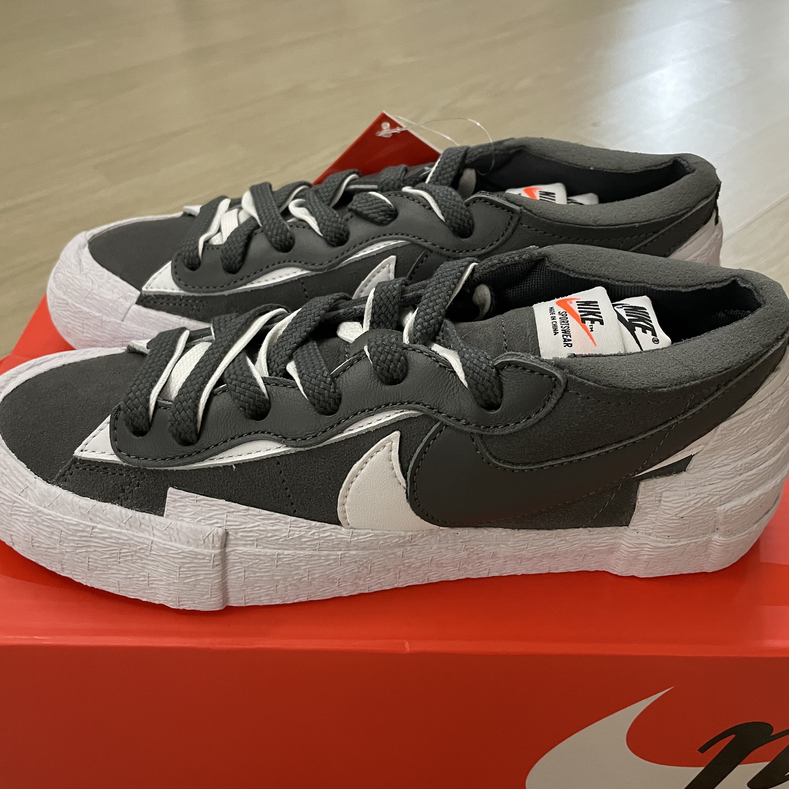 Nike x Sacai Blazer Low Iron Grey 착용 스타일