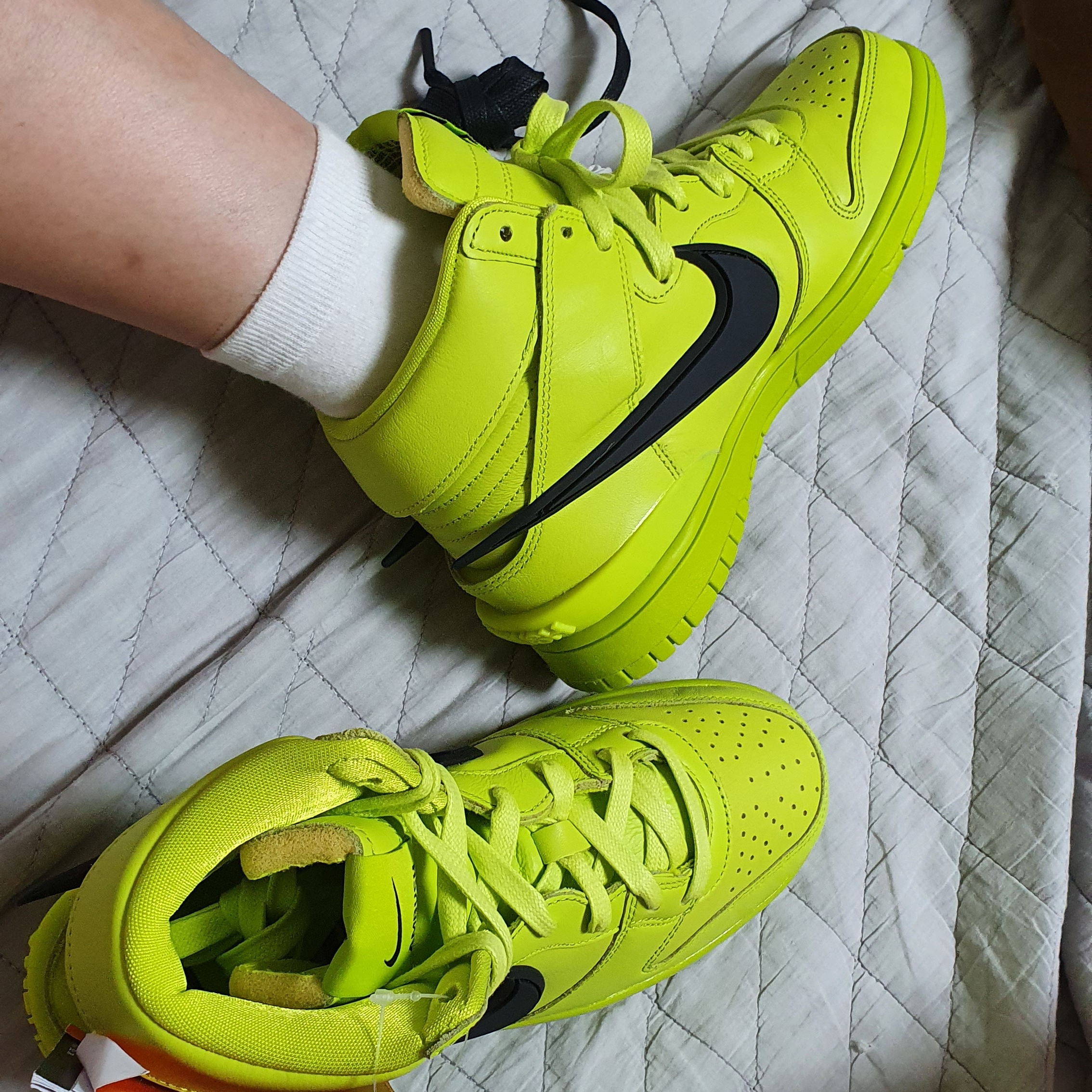 Nike x Ambush Dunk High Flash Lime 착용 스타일 - 3