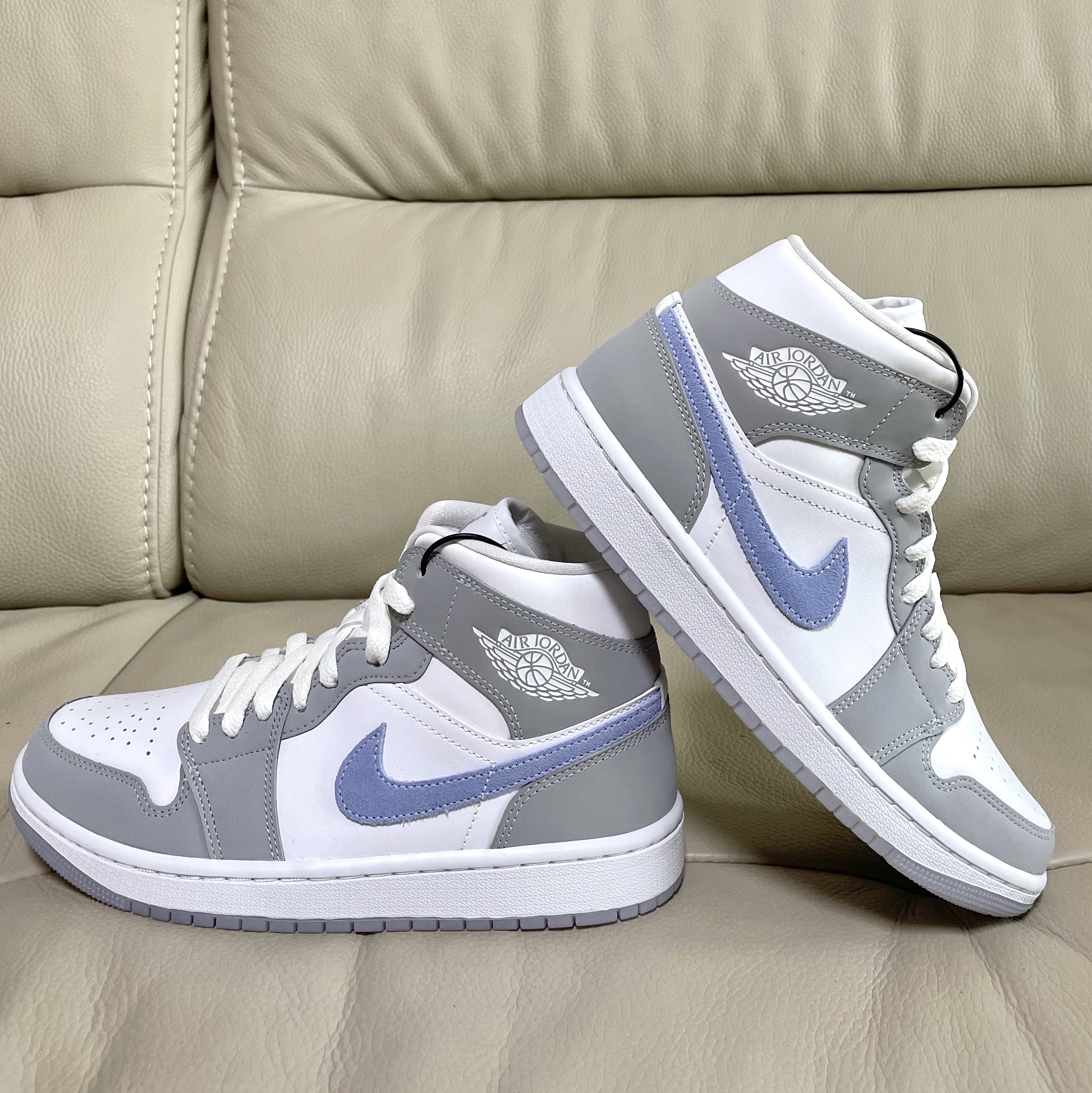 (W) Jordan 1 Mid Wolf Grey 착용 스타일