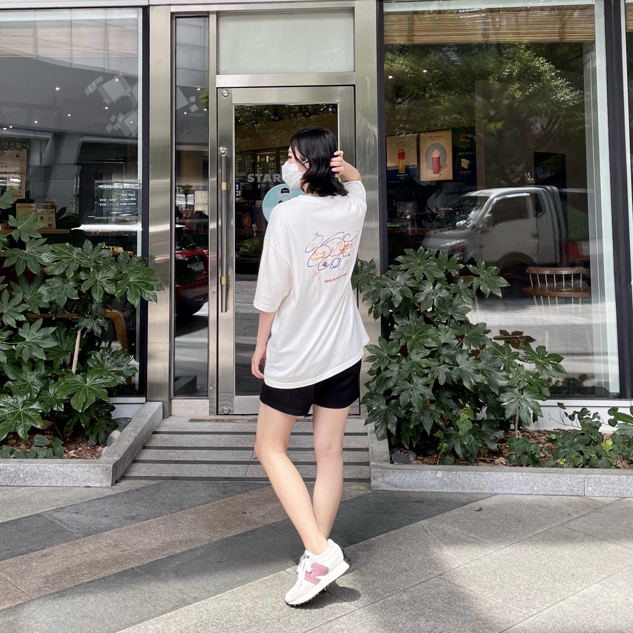 (W) New Balance 327 Gray Rose 착용 스타일