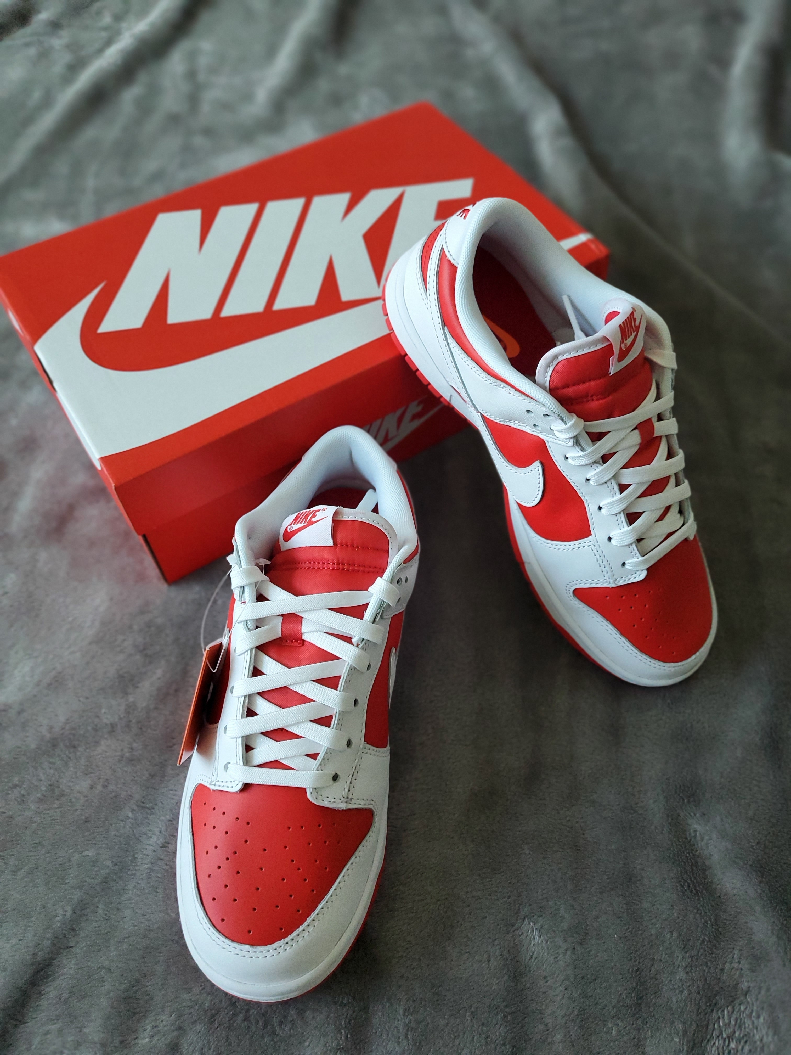 Nike Dunk Low Retro Championship Red 착용 스타일 - 2