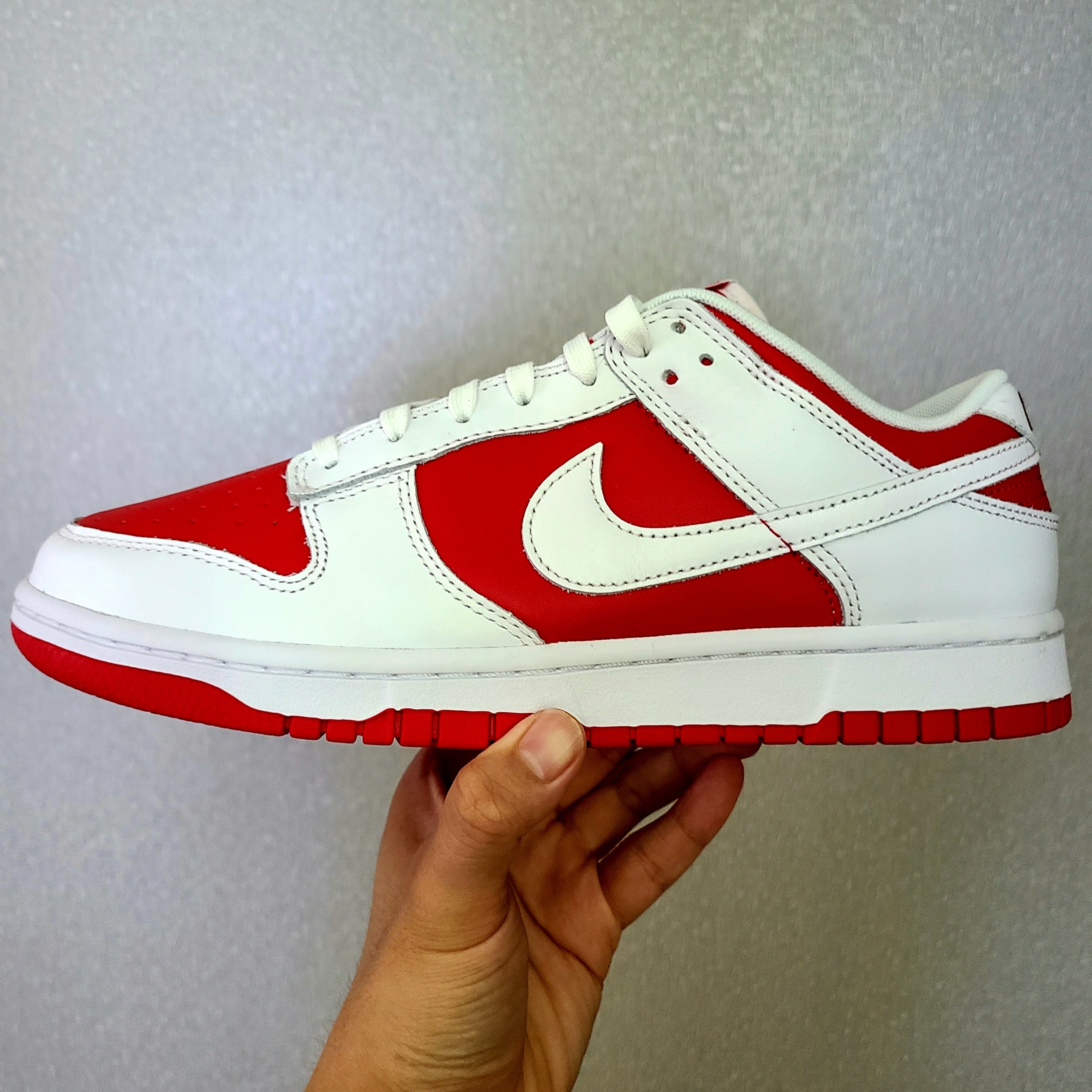 Nike Dunk Low Retro Championship Red 착용 스타일