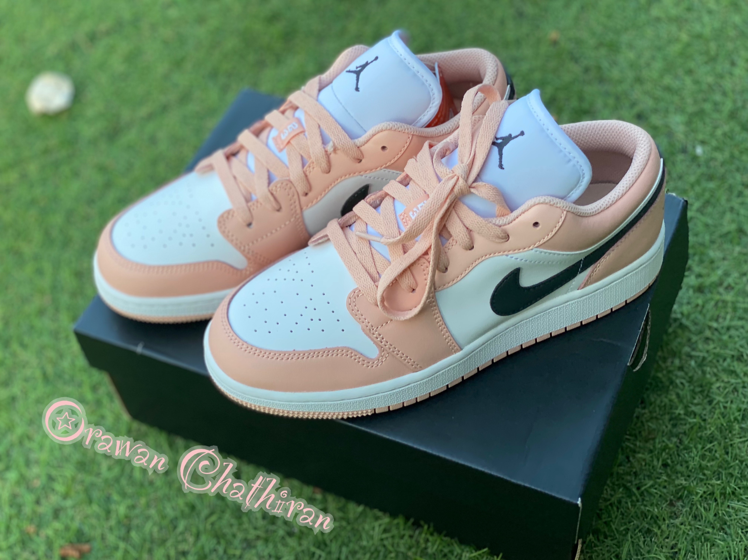 (GS) Jordan 1 Low Light Arctic Pink 착용 스타일 - 2