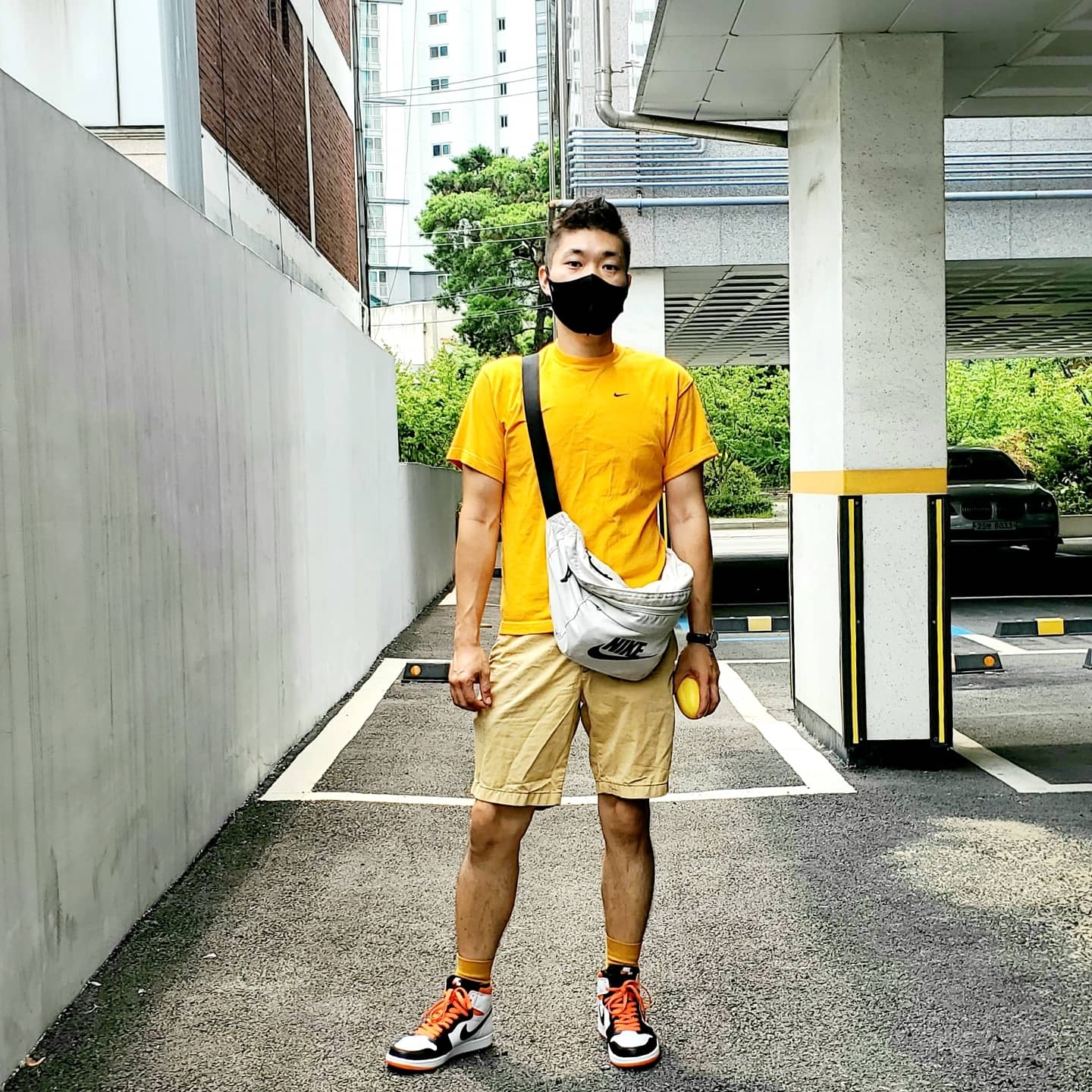 Jordan 1 Retro High OG Electro Orange, Nike x Kim Jones Oversized T-Shirt Circuit Orange - US/EU 착용 스타일