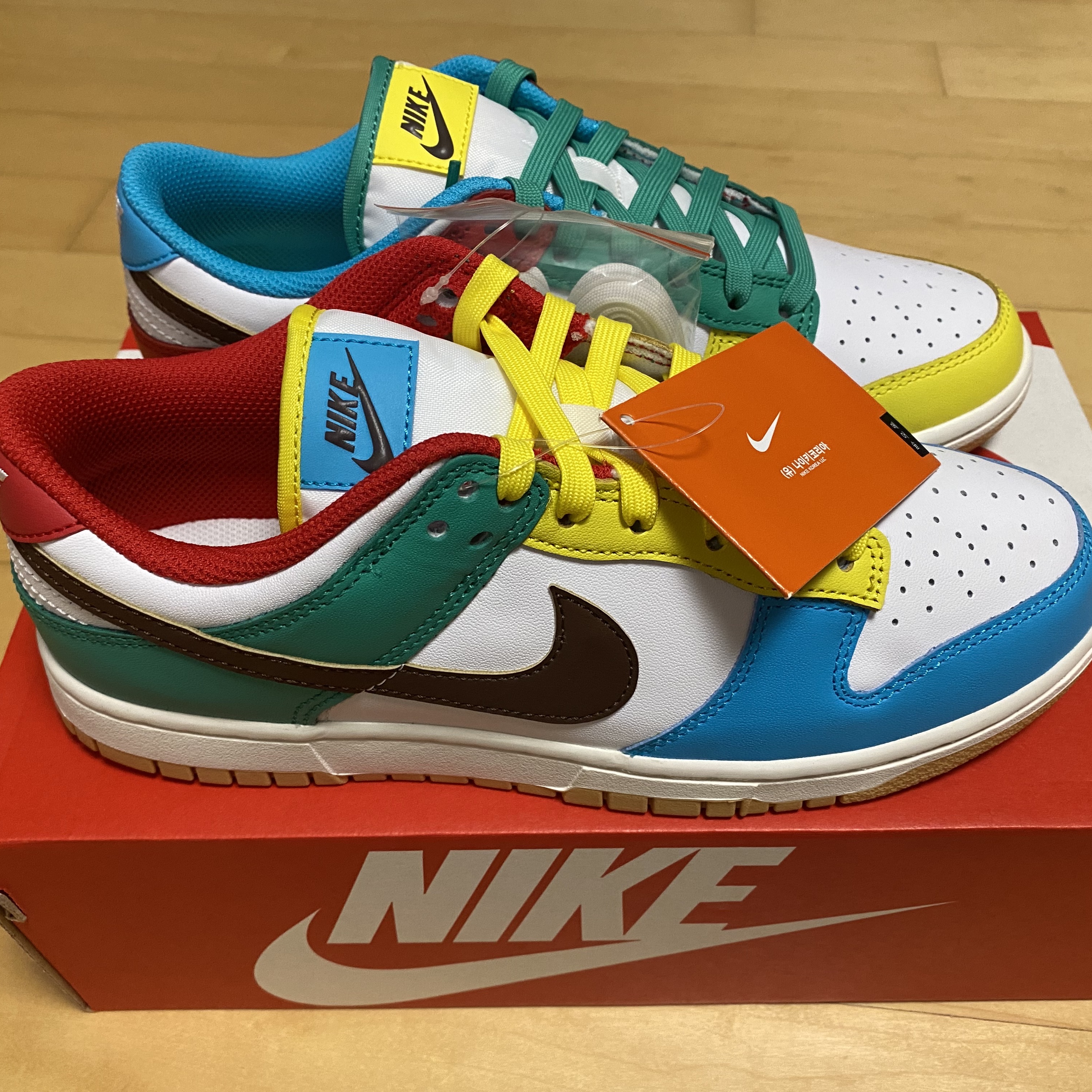Nike Dunk Low SE Free.99 White 착용 스타일 - 1