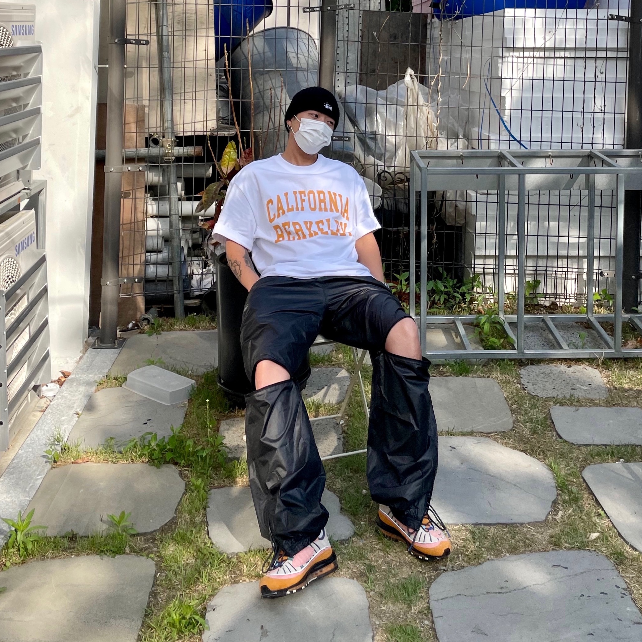 Nike Air Max 98 Corduory Amber Rise 착용 스타일