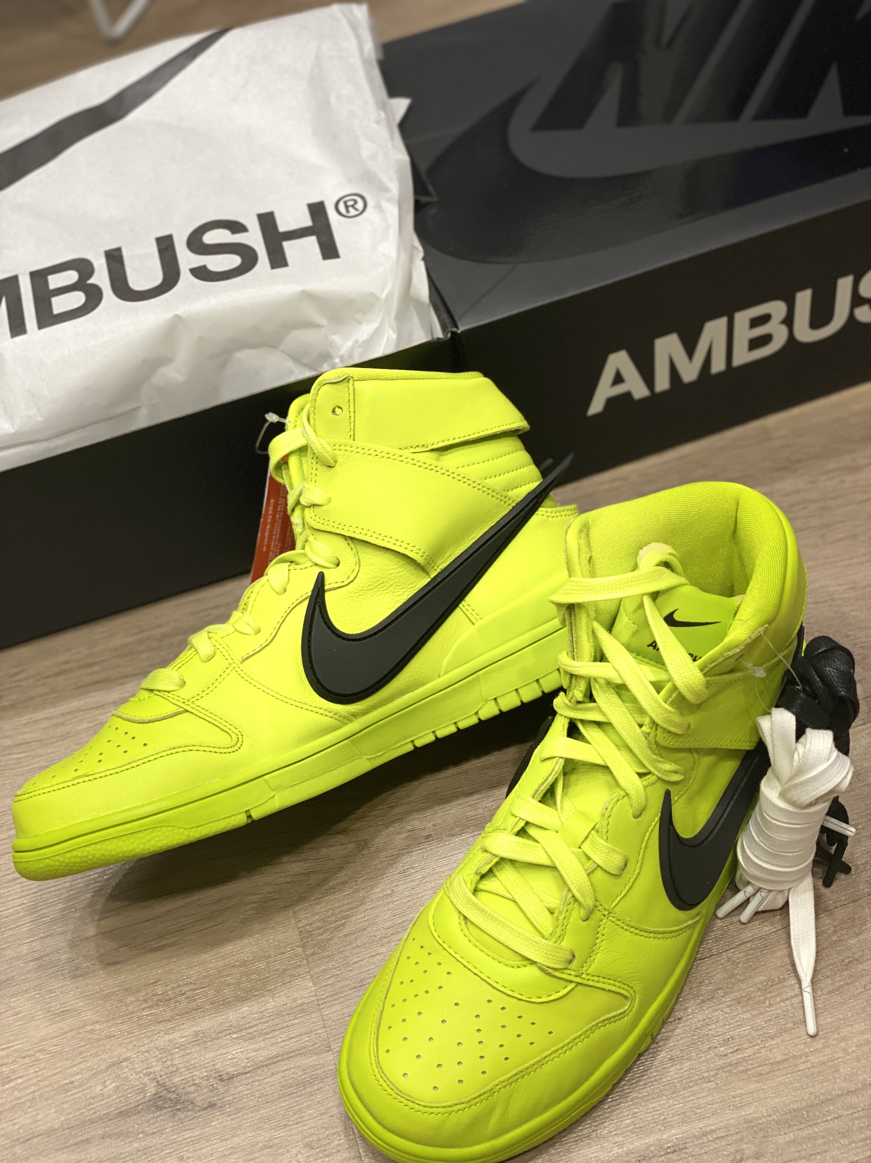 Nike x Ambush Dunk High Flash Lime 착용 스타일
