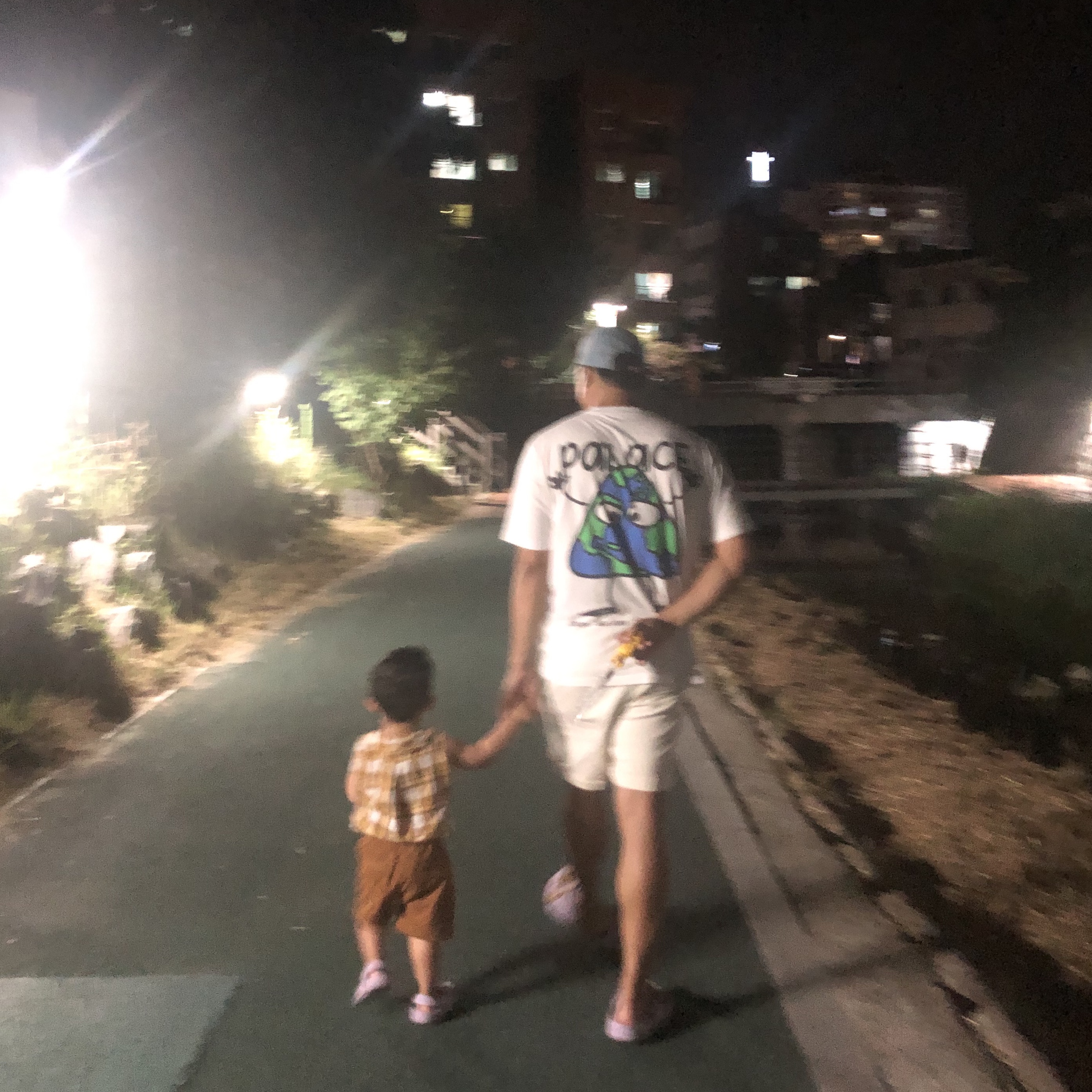 Supreme Washed Chino Twill Camp Cap Denim - 21SS, Palace Globlerone T-Shirt White - 20SS 착용 스타일