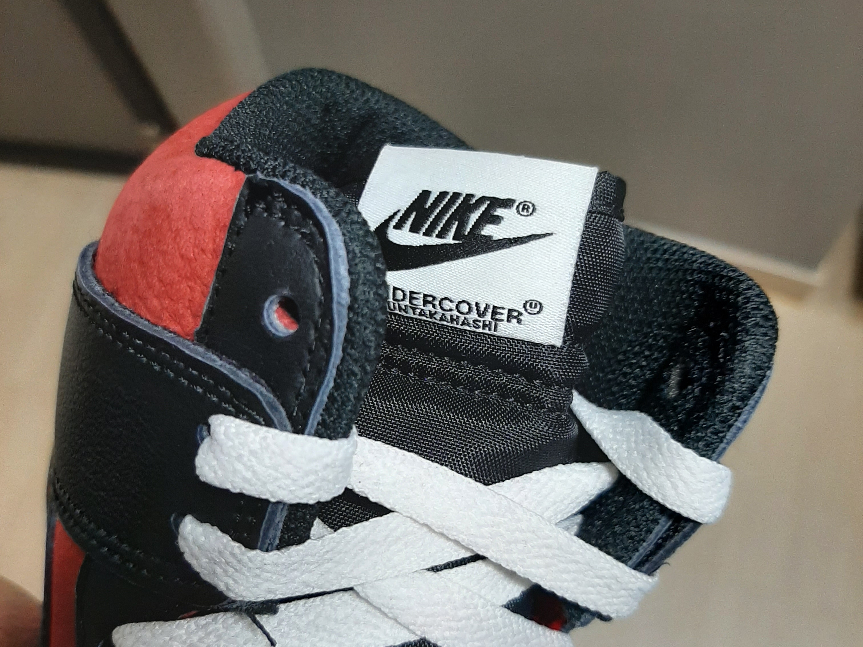 Nike x Undercover Dunk High 1985 Gym Red 착용 스타일 - 4