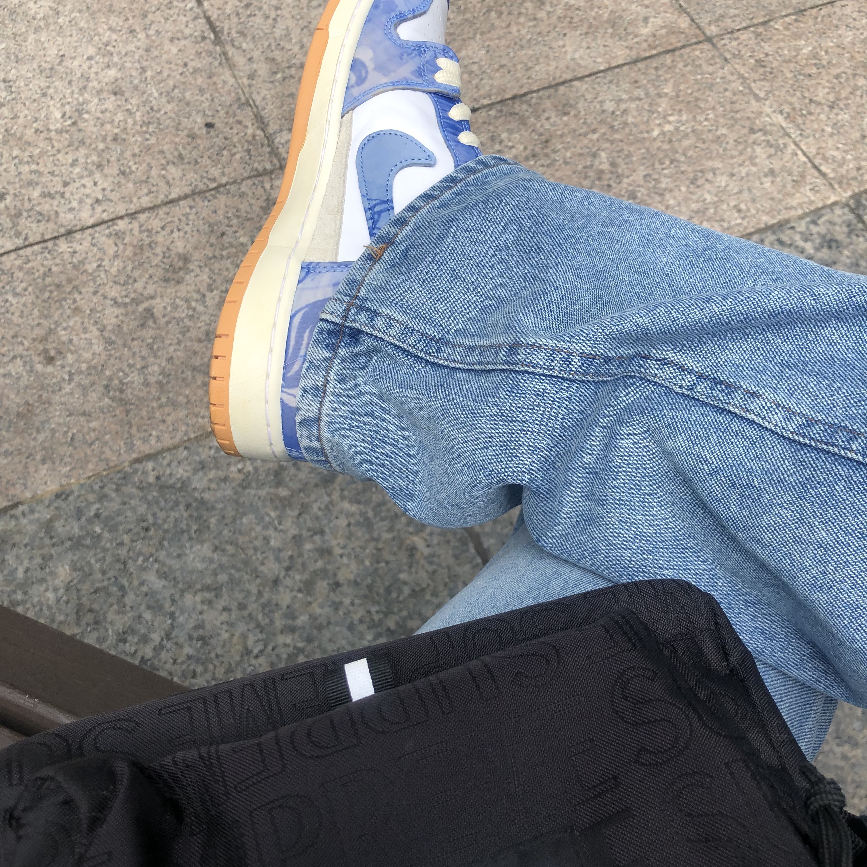 Nike x Carpet Company SB Dunk High PRM QS Royal Pulse, Supreme Shoulder Bag Black - 19SS 착용 스타일 - 1