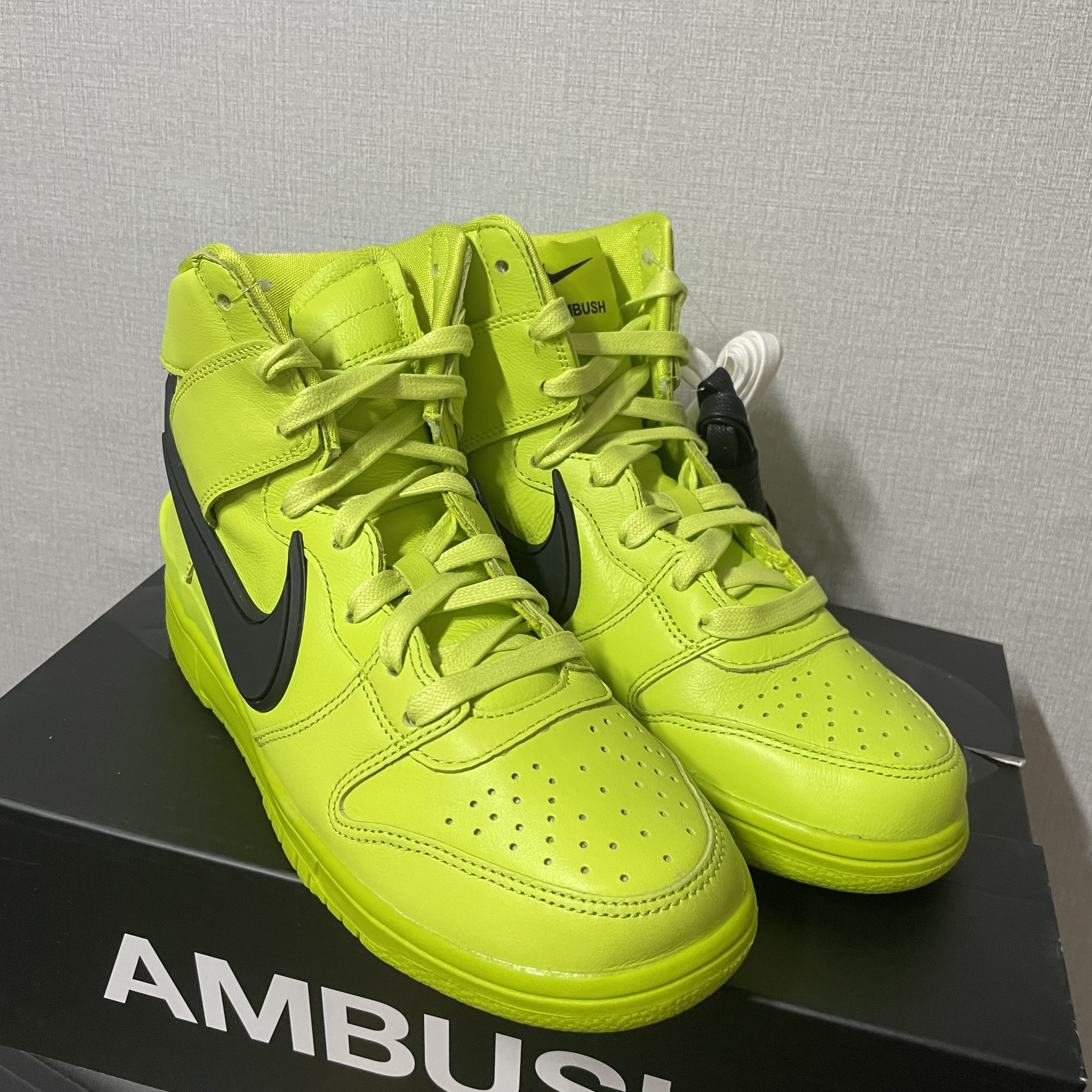 Nike x Ambush Dunk High Flash Lime 착용 스타일