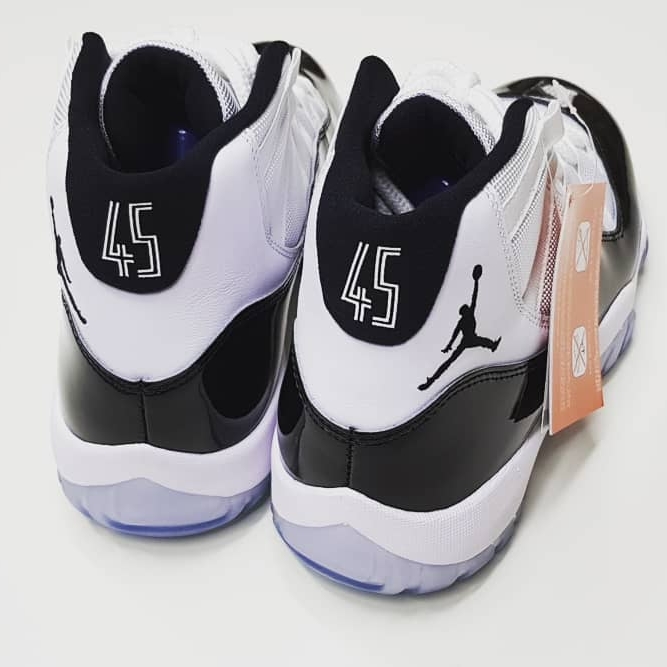 Jordan 11 Retro Concord 2018 착용 스타일 - 1