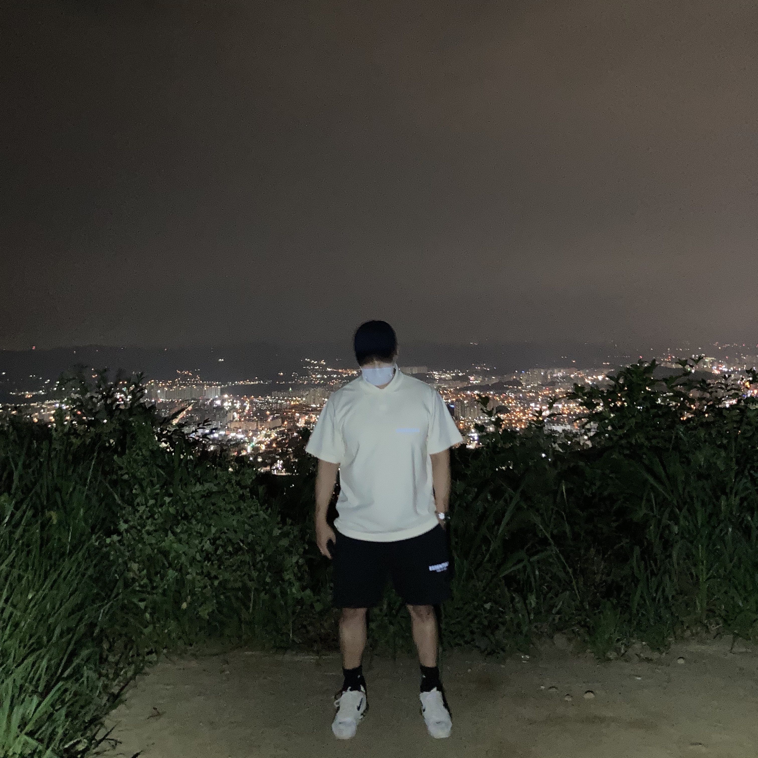 Essentials Short Sleeve Boxy Polo Buttercream 2020, Essentials Sweatshorts Black - 21SS 착용 스타일 - 1