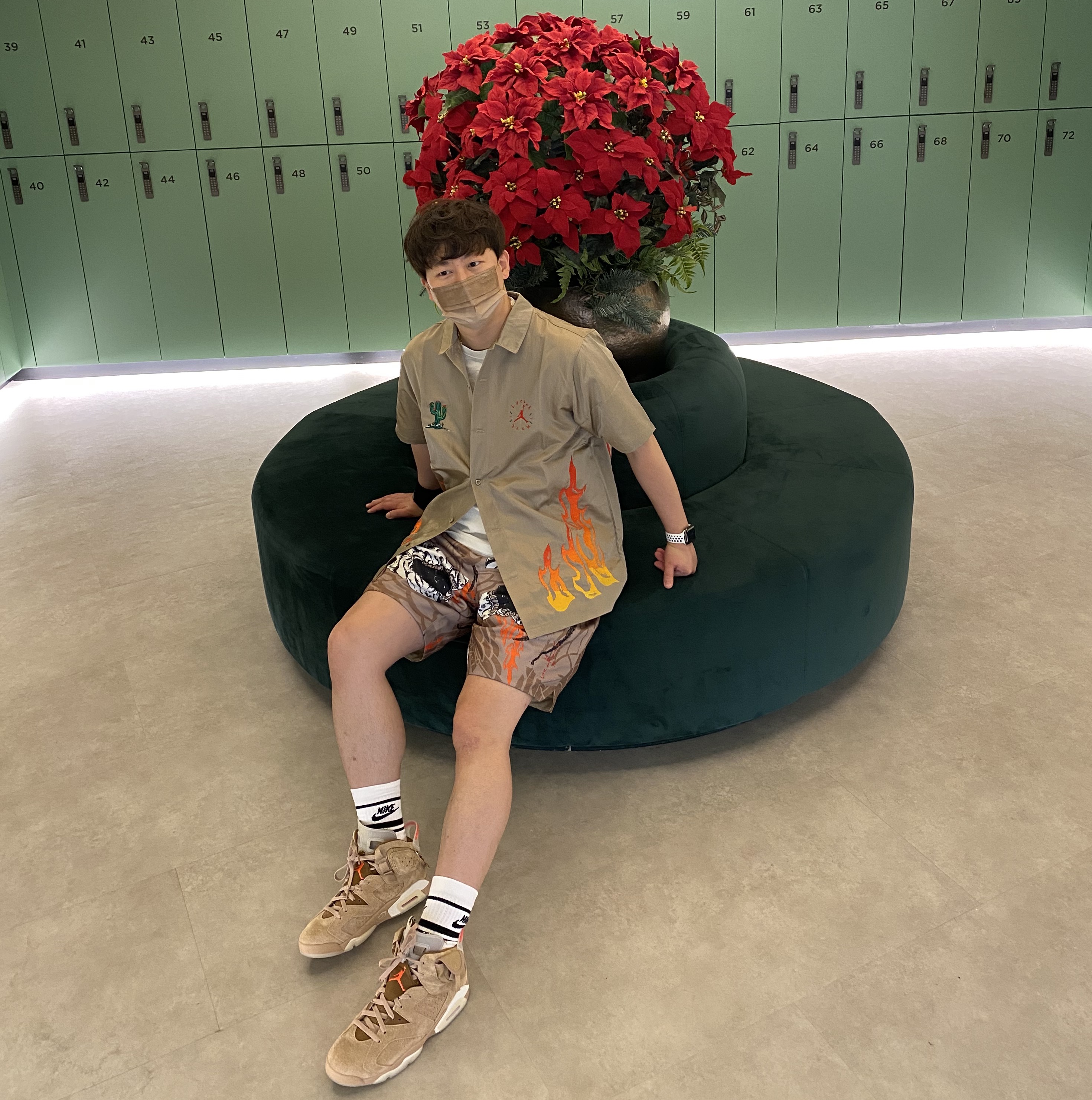Jordan 6 x Travis Scott Retro SP British Khaki, Jordan x Travis Scott Pool Shorts - Asia 착용 스타일