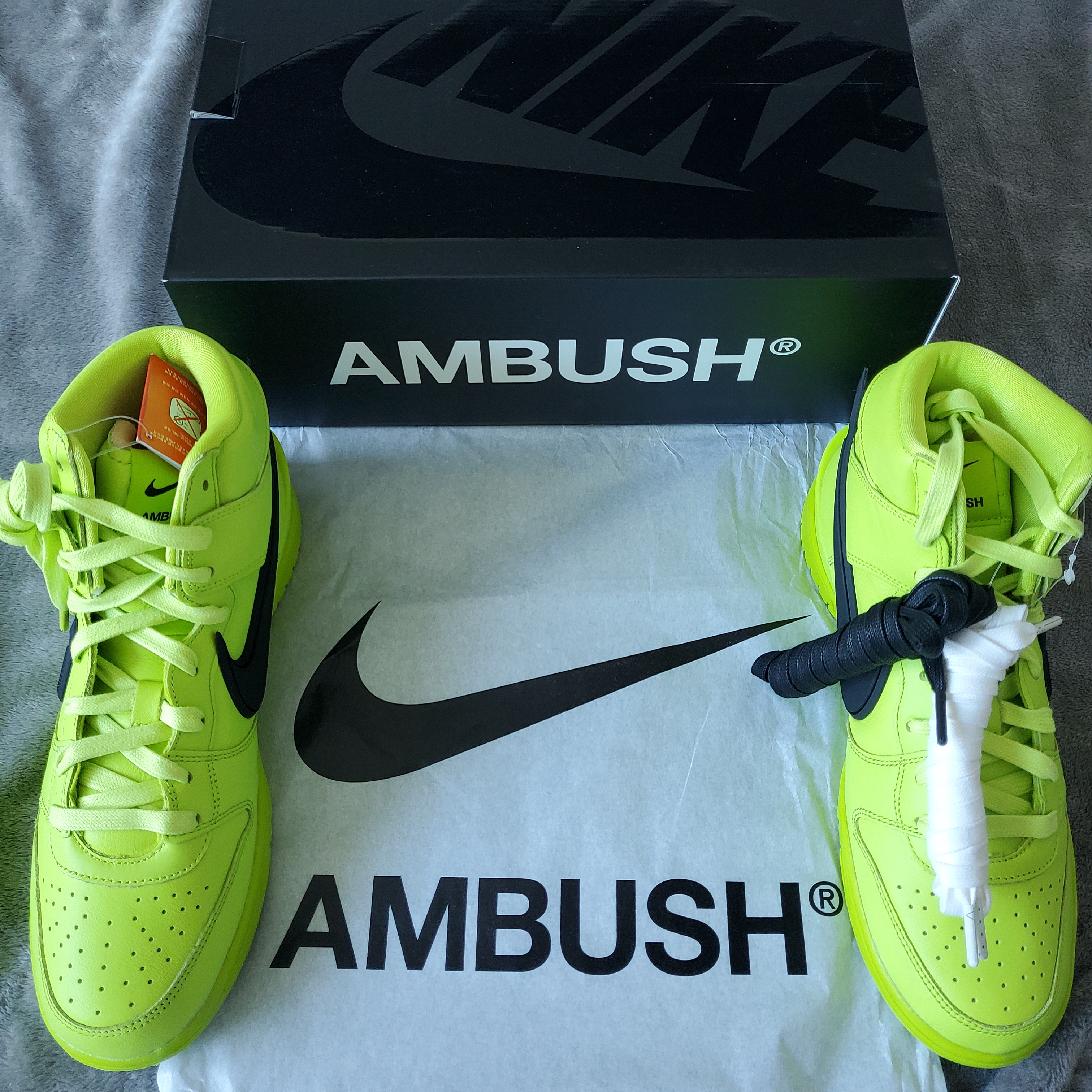 Nike x Ambush Dunk High Flash Lime 착용 스타일 - 2