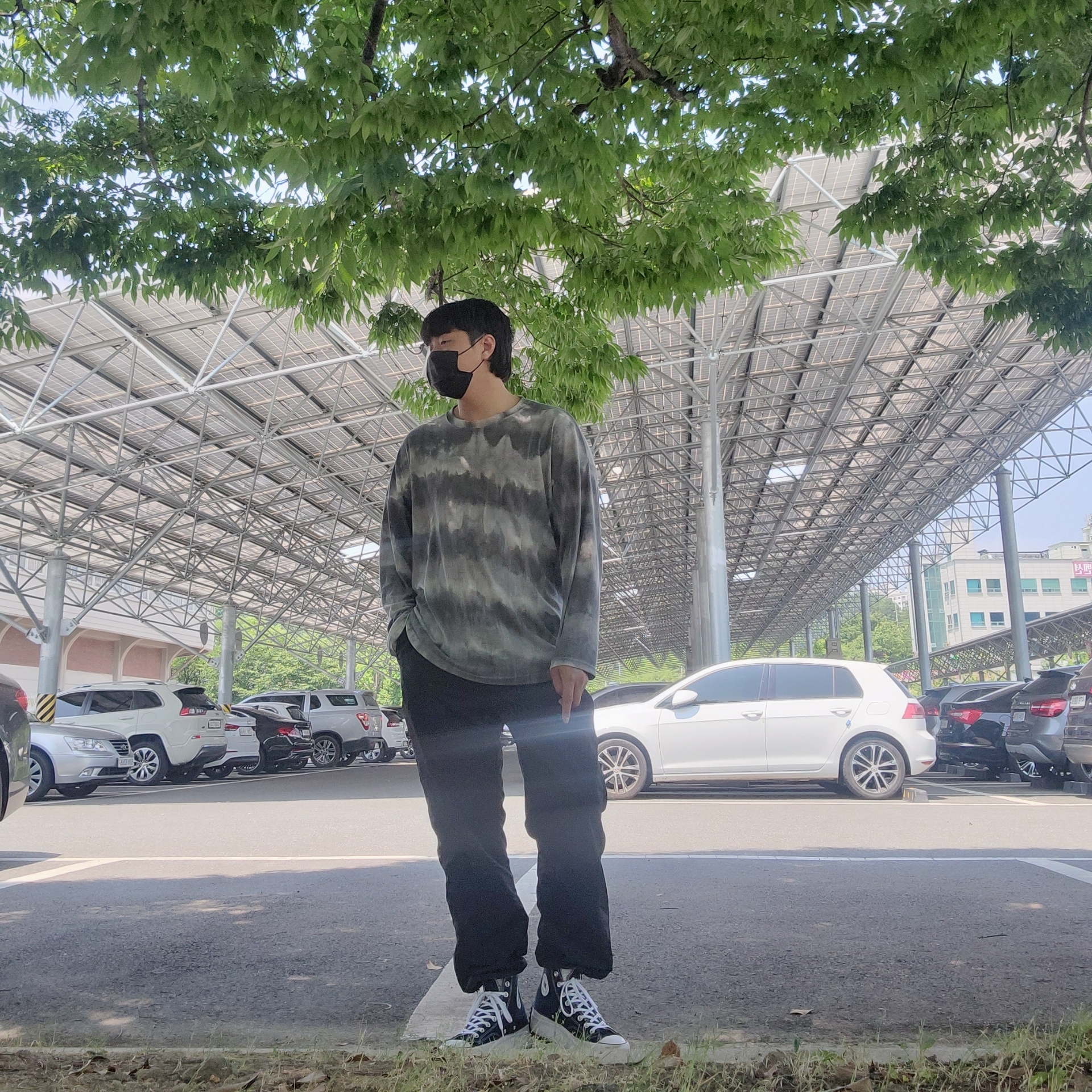Converse Run Star Hike Hi Black White Gum 착용 스타일 - 2