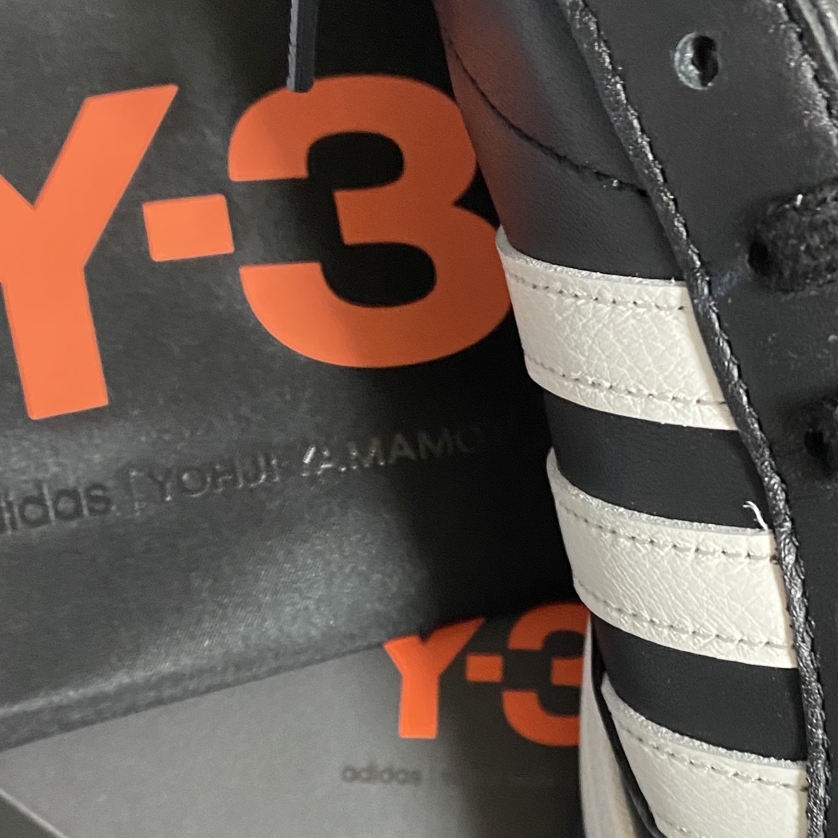 Y-3 Yohji Star Black White 착용 스타일 - 3