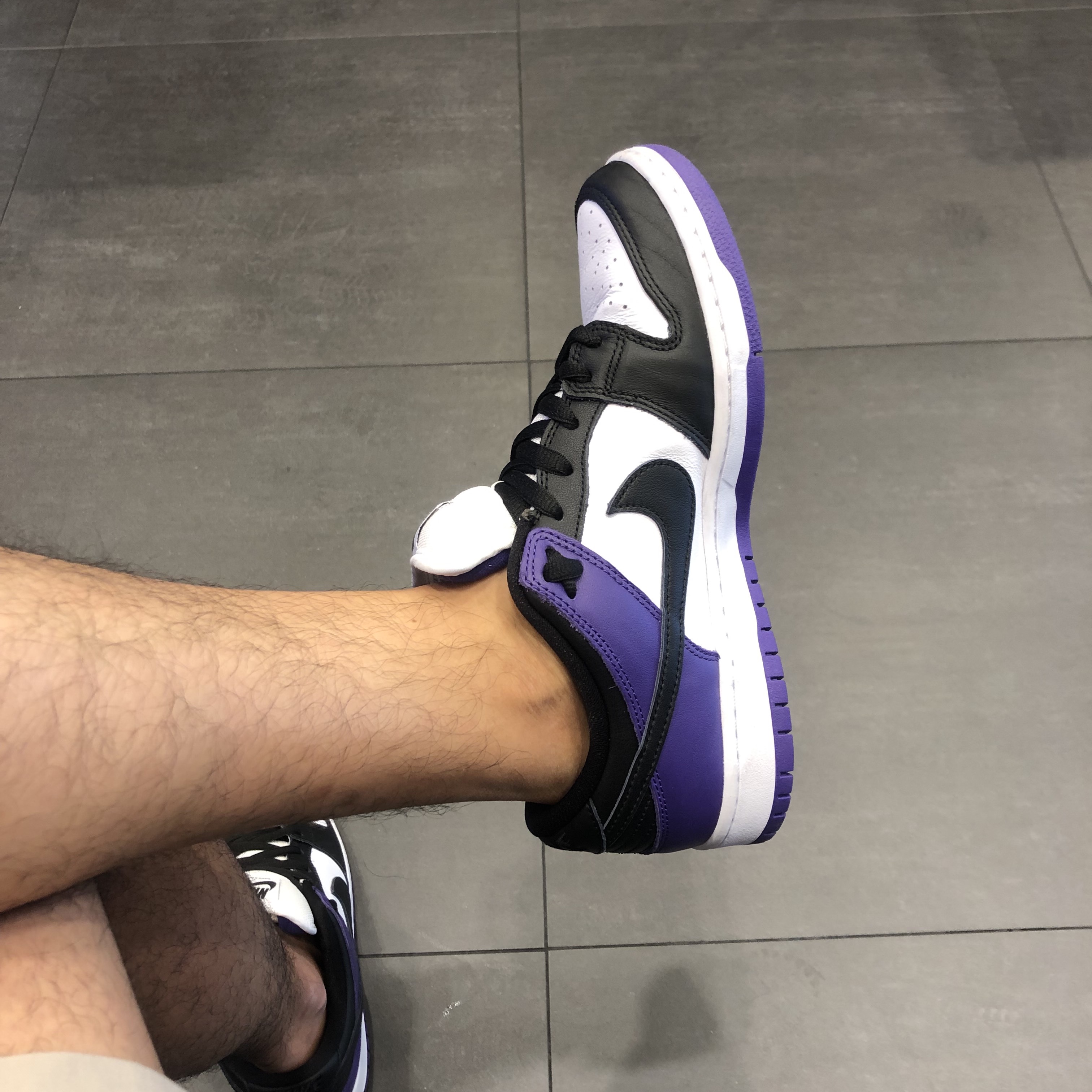 Nike SB Dunk Low Pro Court Purple 착용 스타일