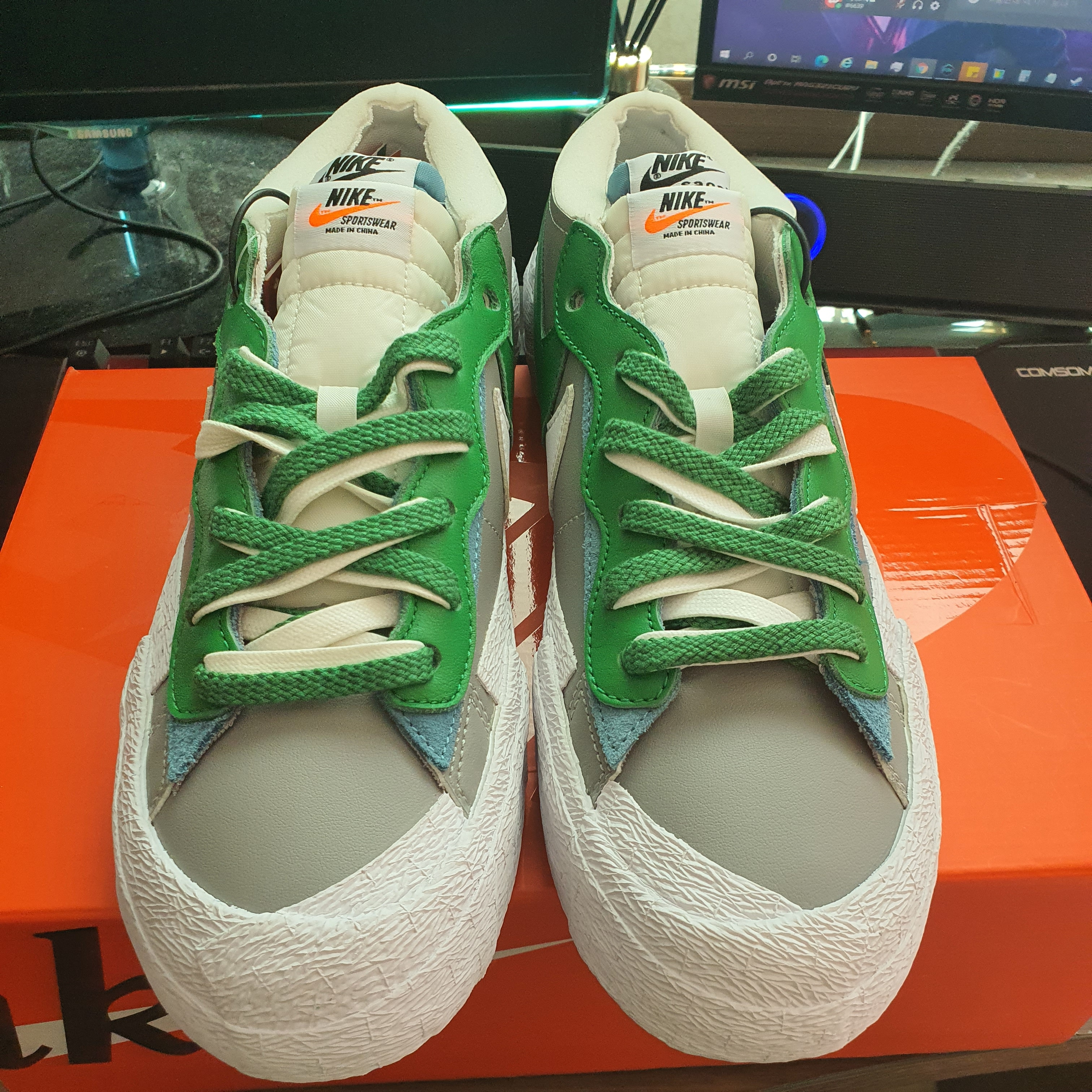 Nike x Sacai Blazer Low Classic Green 착용 스타일 - 2
